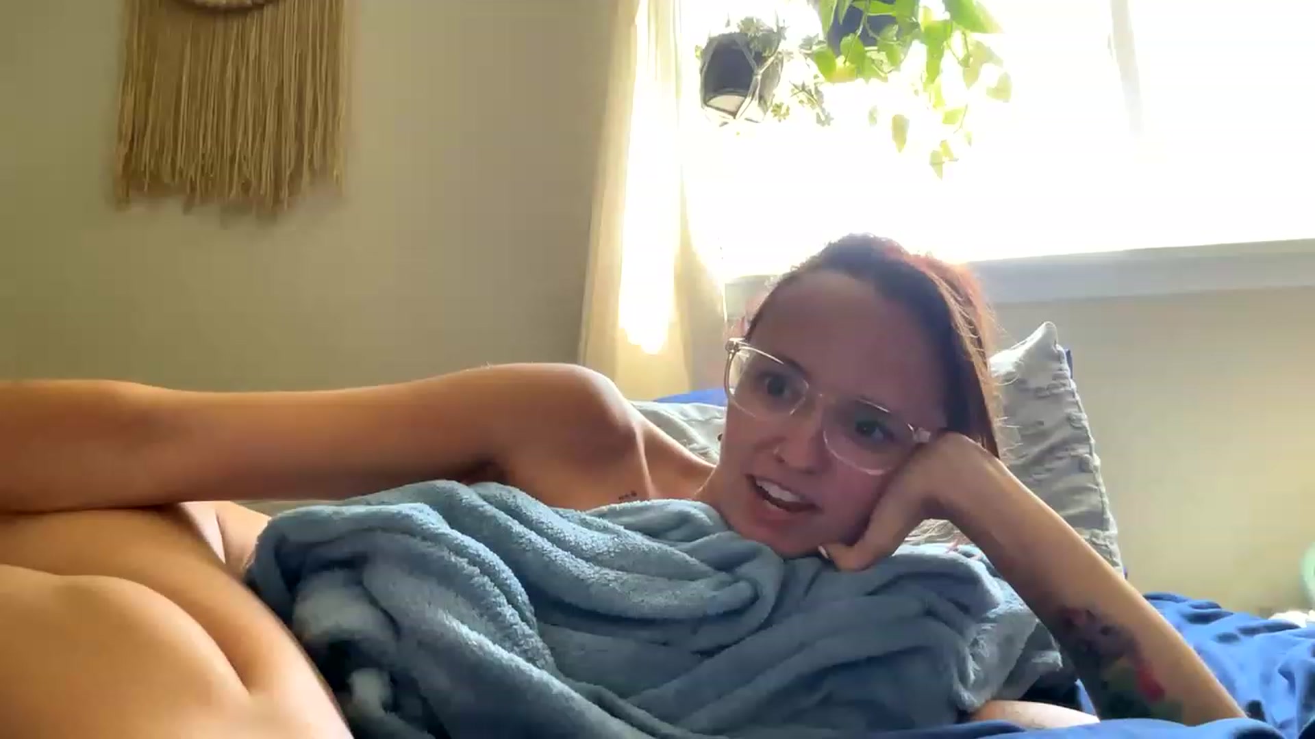 Gallery image thumbnail from Plantbabeee's myfreecams stream on, 06/05/2023, 18:06 image 15 of 20