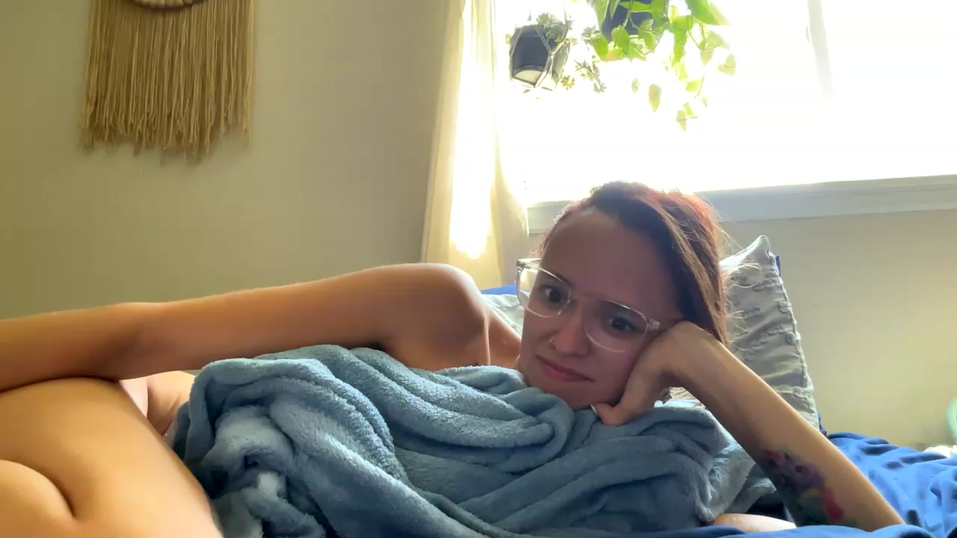Gallery image thumbnail from Plantbabeee's myfreecams stream on, 06/05/2023, 18:06 image 16 of 20