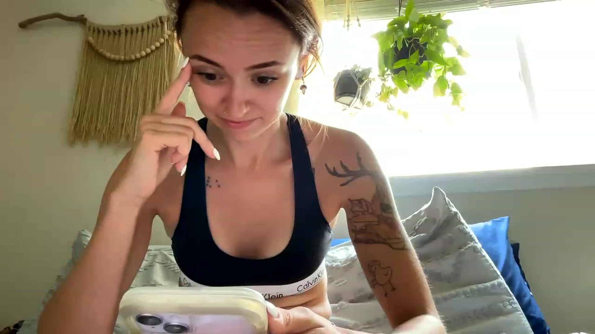 Gallery image thumbnail from Plantbabeee's myfreecams stream on, 06/07/2023, 18:23 image 9 of 20