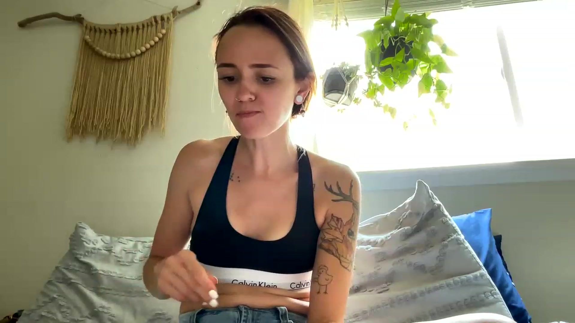 Gallery image thumbnail from Plantbabeee's myfreecams stream on, 06/07/2023, 18:23 image 8 of 20