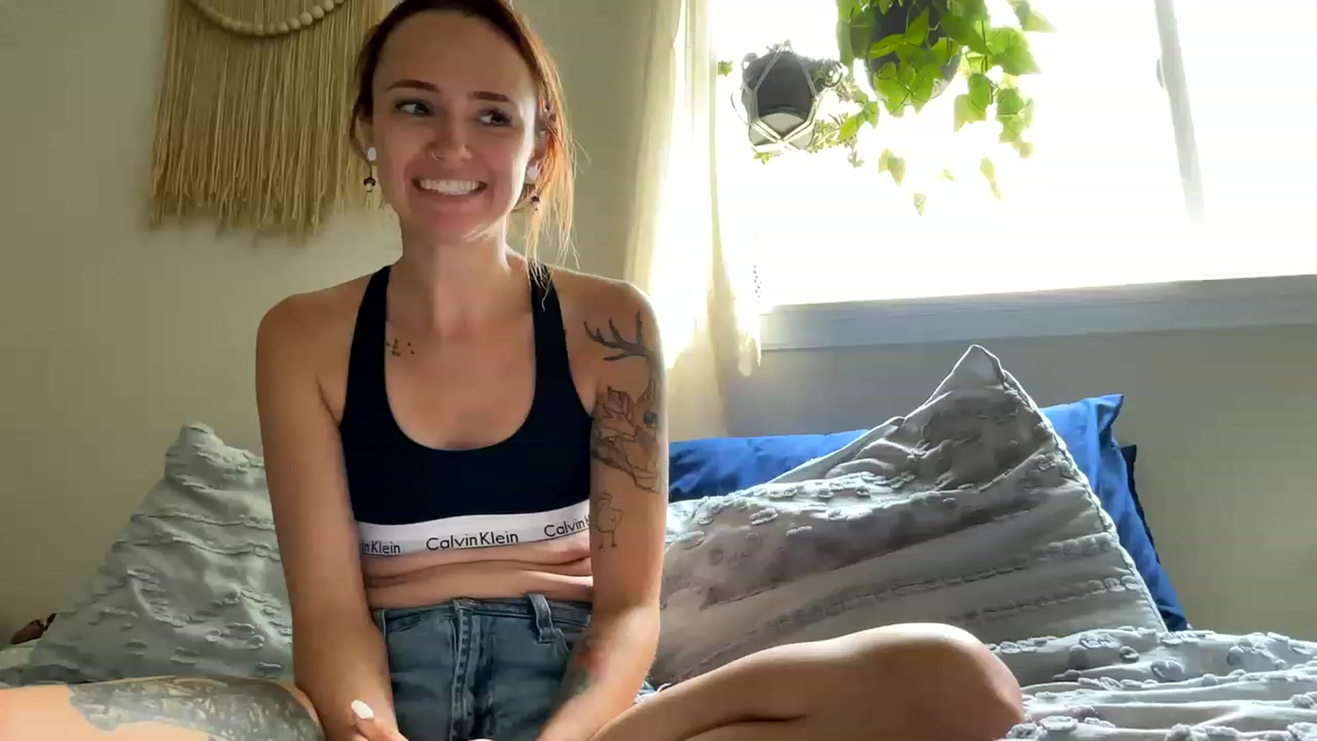 Gallery image thumbnail from Plantbabeee's myfreecams stream on, 06/07/2023, 18:55 image 7 of 20