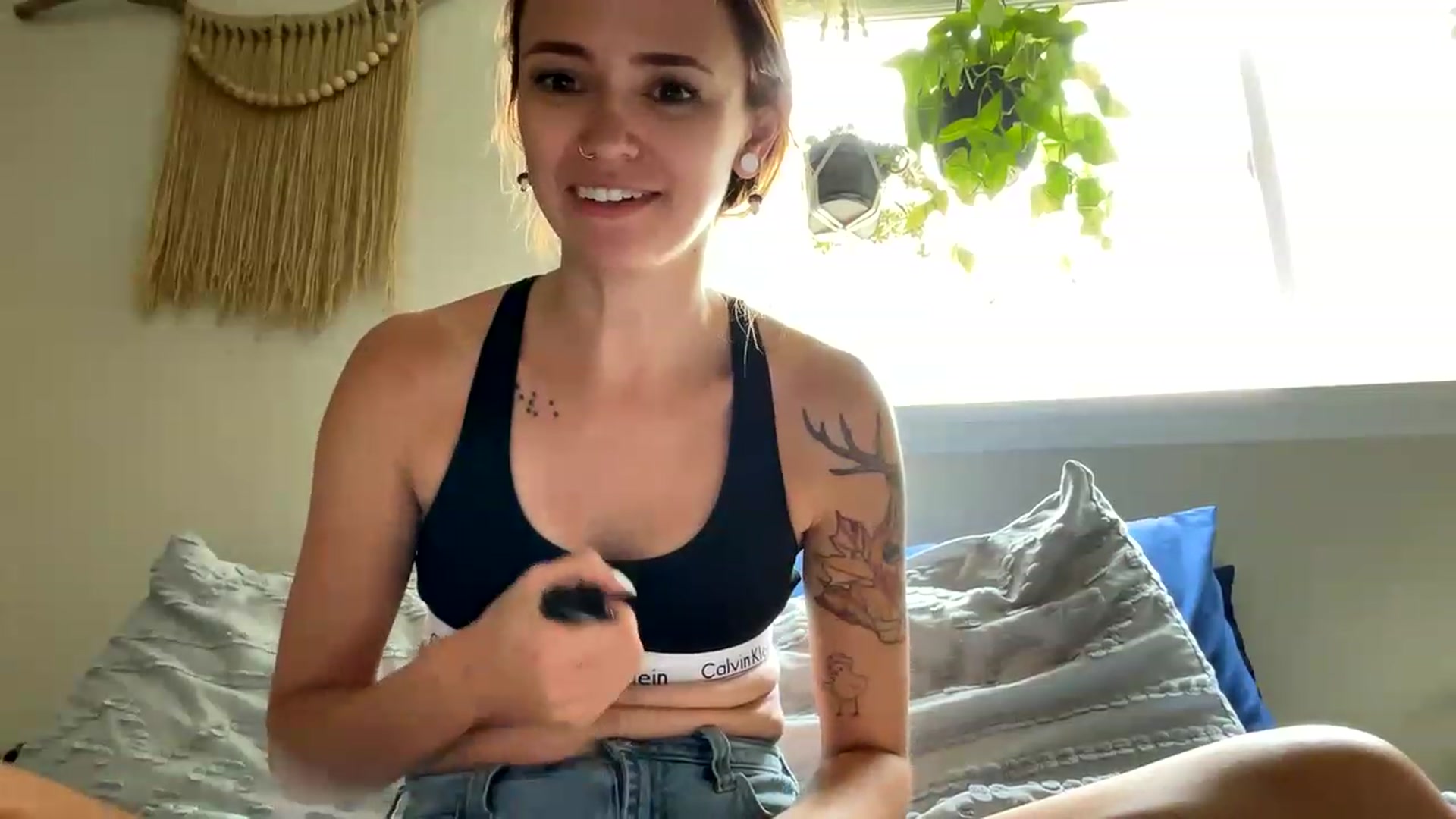 Gallery image thumbnail from Plantbabeee's myfreecams stream on, 06/07/2023, 18:55 image 16 of 20