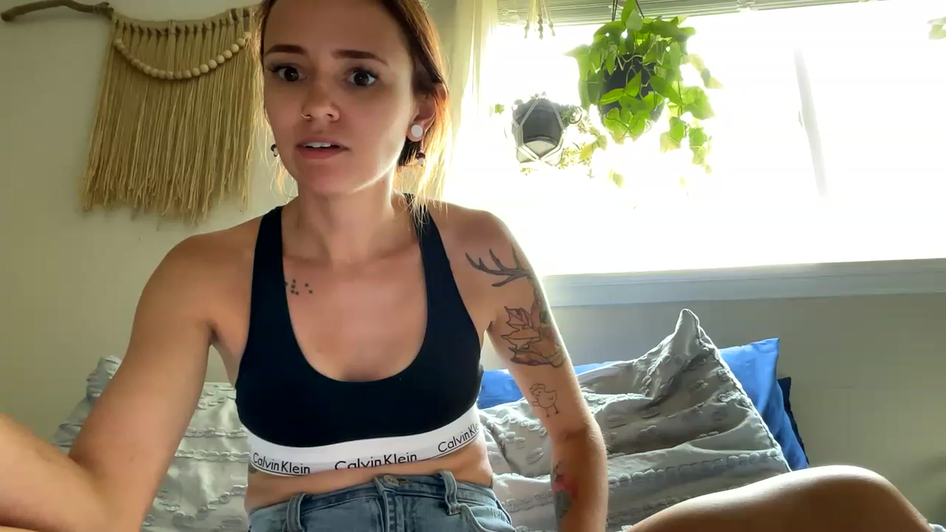 Gallery image thumbnail from Plantbabeee's myfreecams stream on, 06/07/2023, 19:27 image 5 of 20