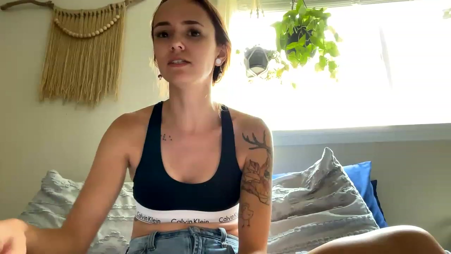 Gallery image thumbnail from Plantbabeee's myfreecams stream on, 06/07/2023, 19:27 image 6 of 20