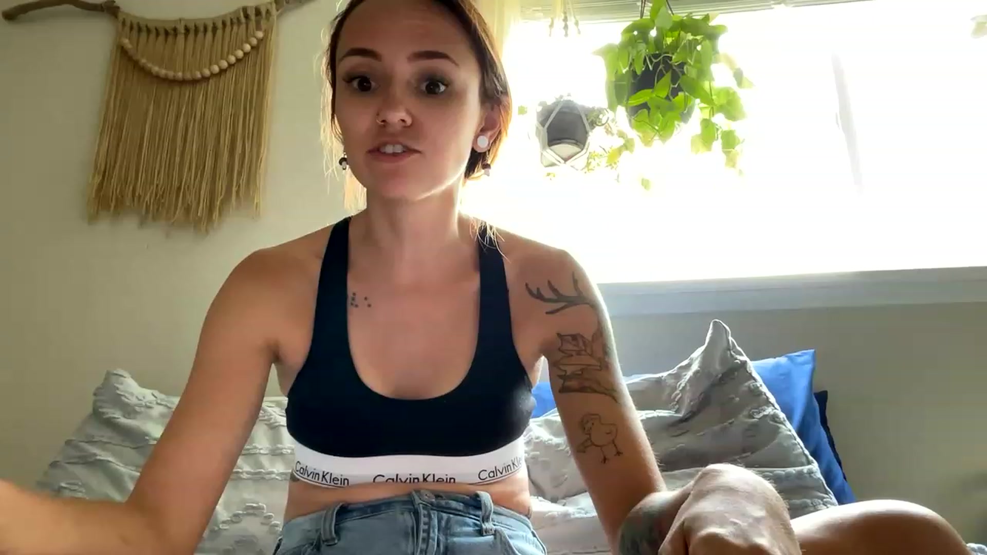 Gallery image thumbnail from Plantbabeee's myfreecams stream on, 06/07/2023, 19:27 image 1 of 20