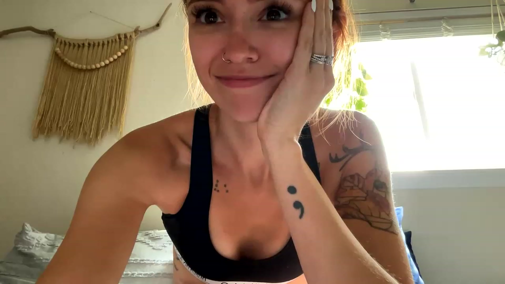 Gallery image thumbnail from Plantbabeee's myfreecams stream on, 06/07/2023, 20:18 image 18 of 20