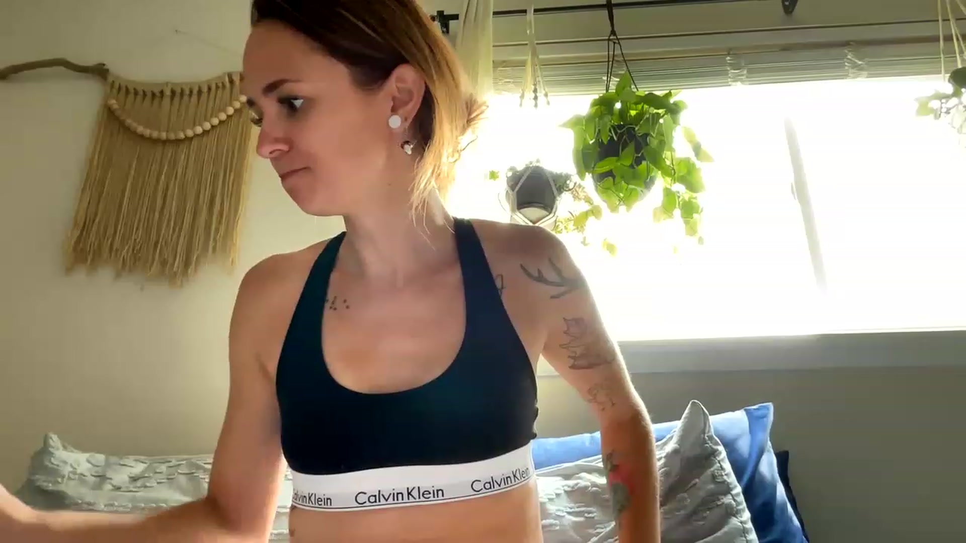 Gallery image thumbnail from Plantbabeee's myfreecams stream on, 06/07/2023, 20:47 image 16 of 20