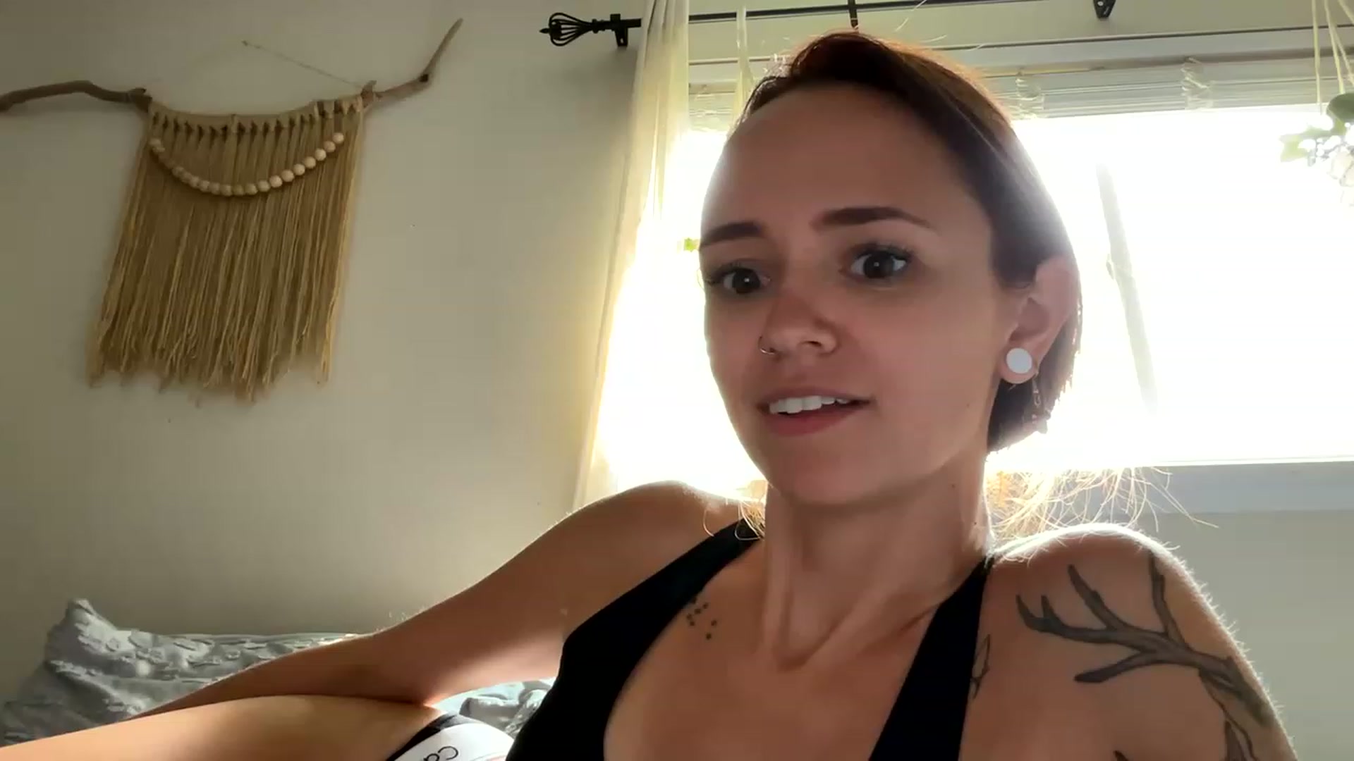 Gallery image thumbnail from Plantbabeee's myfreecams stream on, 06/07/2023, 20:47 image 19 of 20
