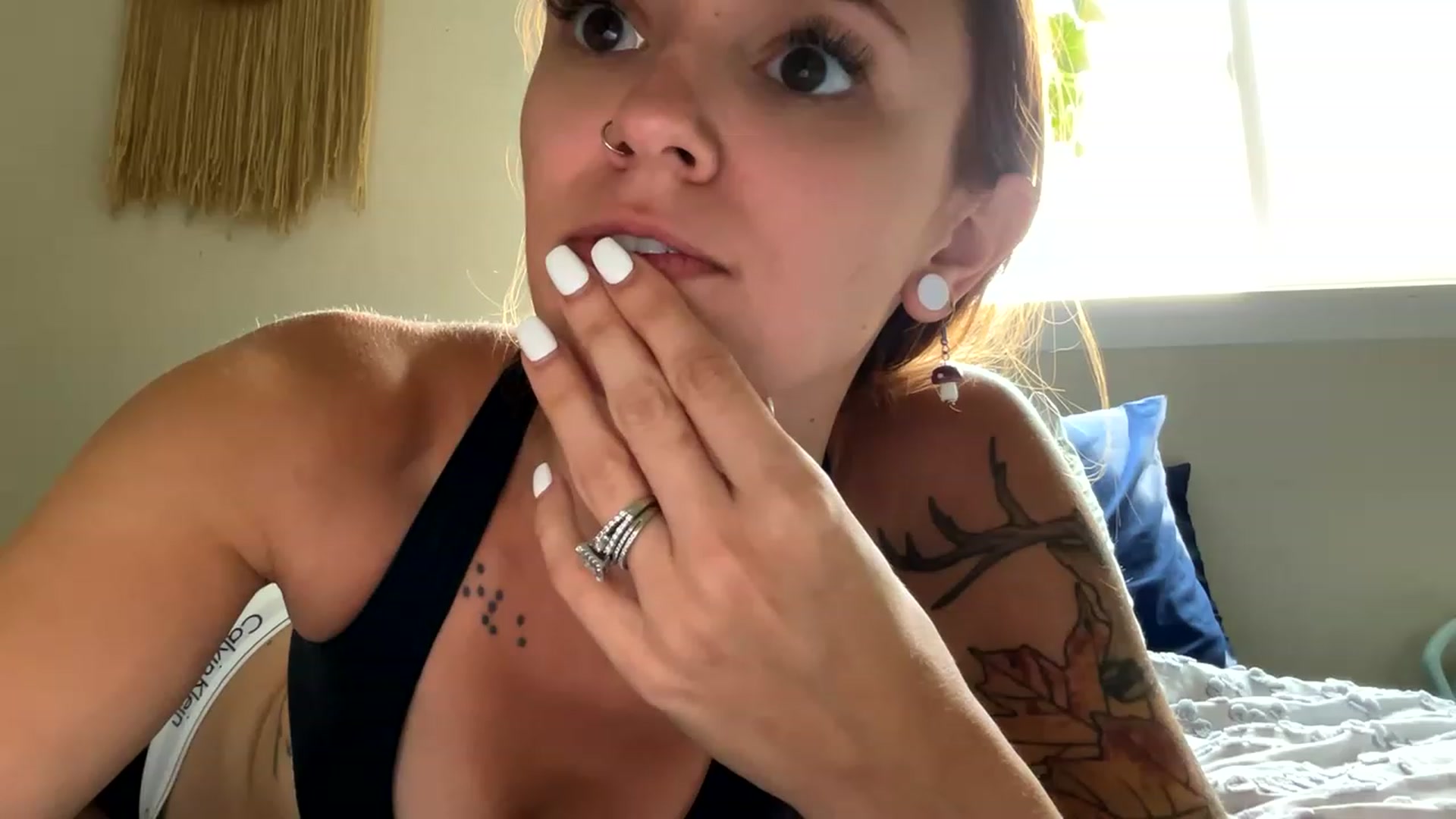 Gallery image thumbnail from Plantbabeee's myfreecams stream on, 06/07/2023, 20:47 image 20 of 20