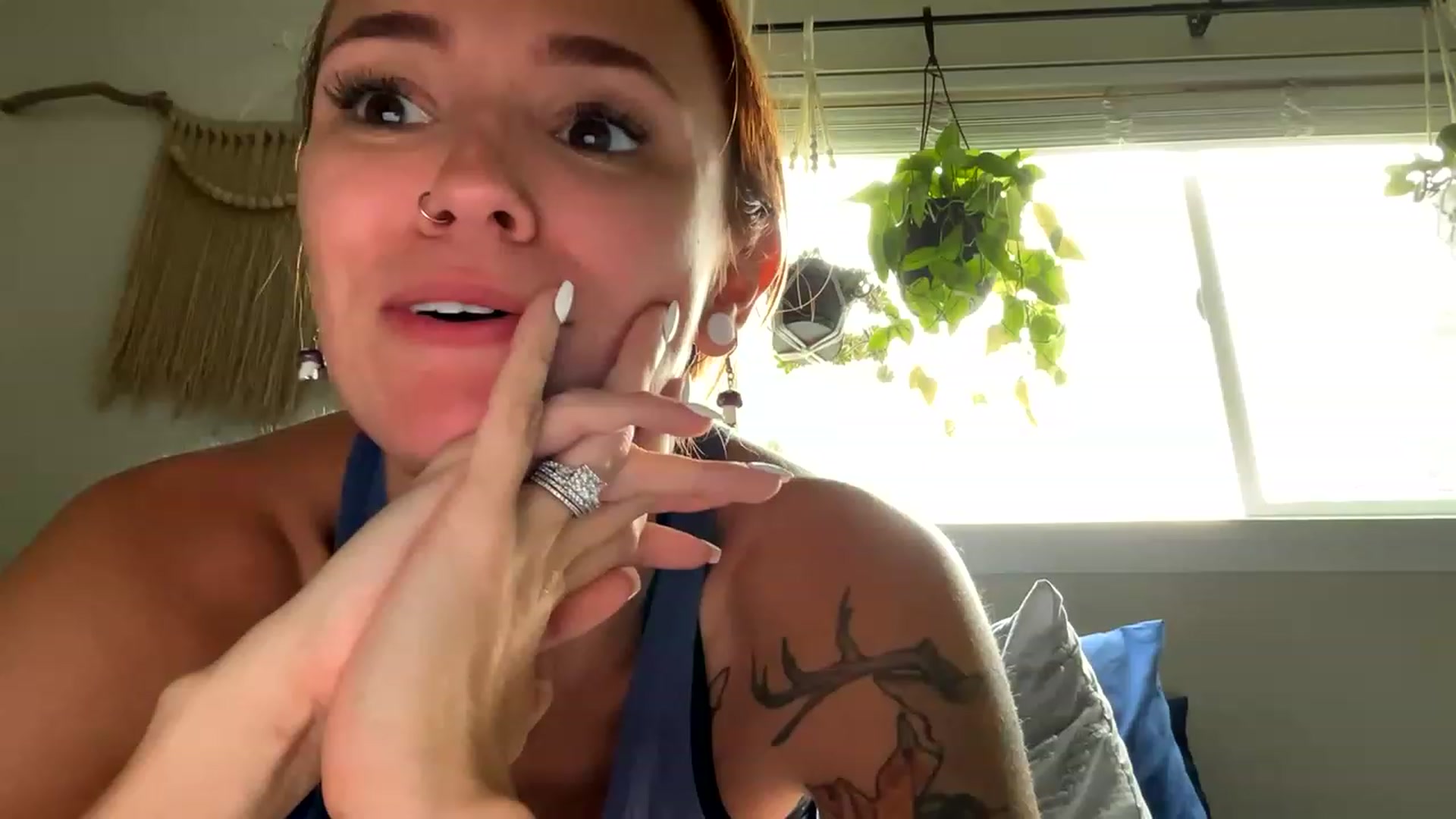 Gallery image thumbnail from Plantbabeee's myfreecams stream on, 06/07/2023, 21:34 image 16 of 20