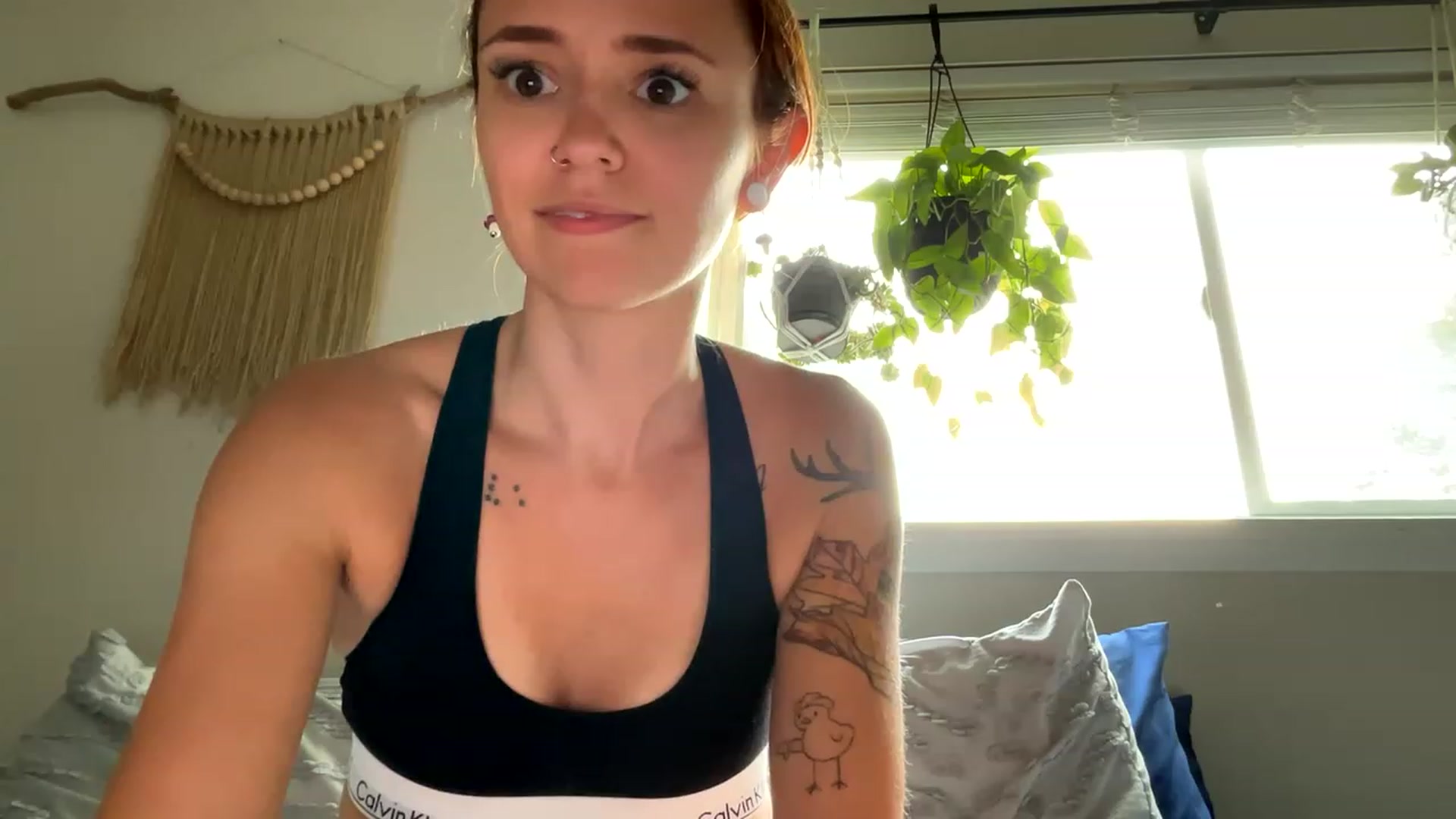 Gallery image thumbnail from Plantbabeee's myfreecams stream on, 06/07/2023, 21:34 image 9 of 20