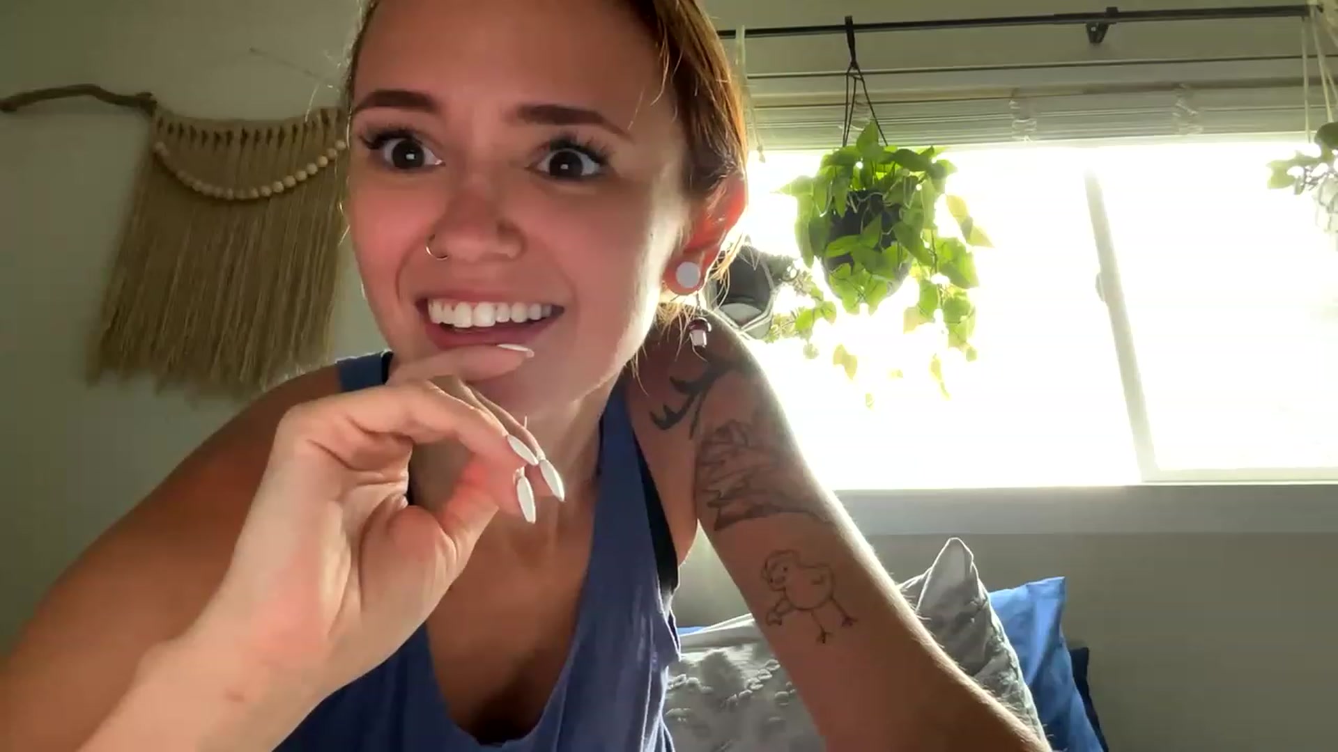 Gallery image thumbnail from Plantbabeee's myfreecams stream on, 06/07/2023, 21:34 image 19 of 20