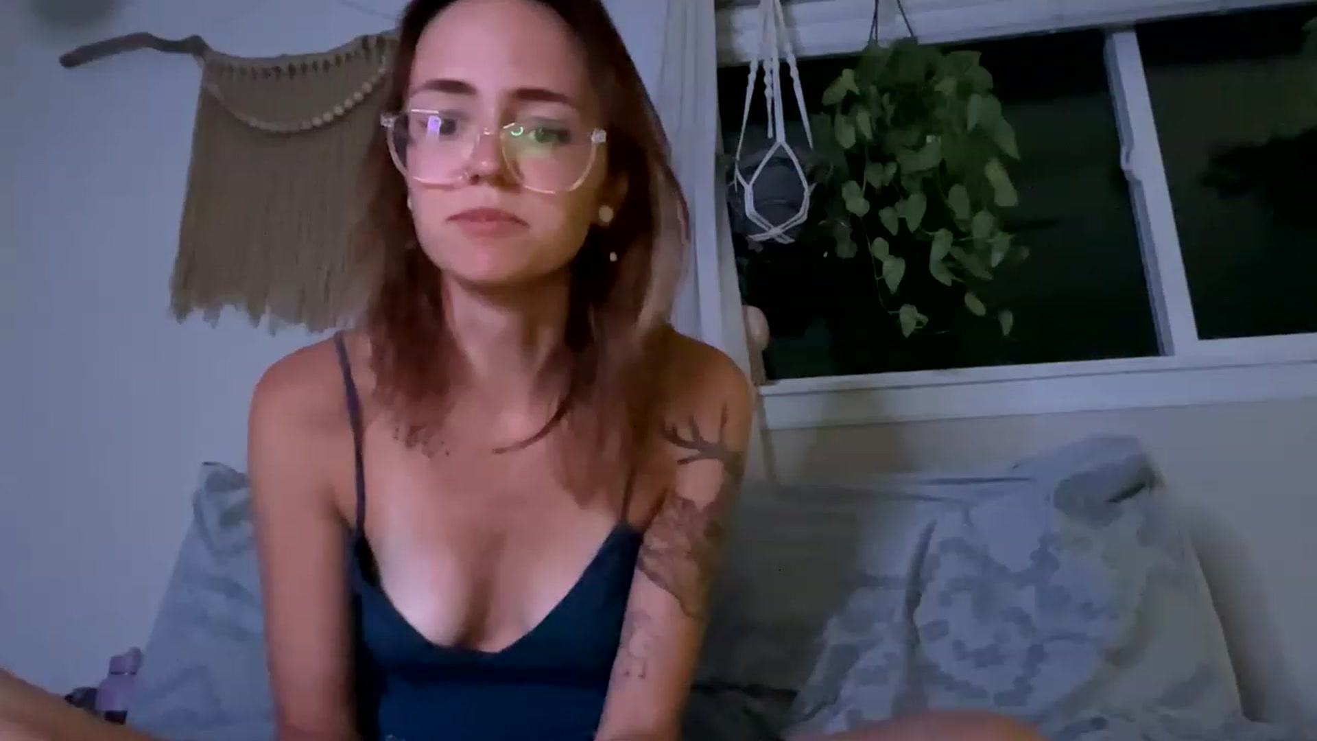 Gallery image thumbnail from Plantbabeee's myfreecams stream on, 06/12/2023, 03:33 image 6 of 20