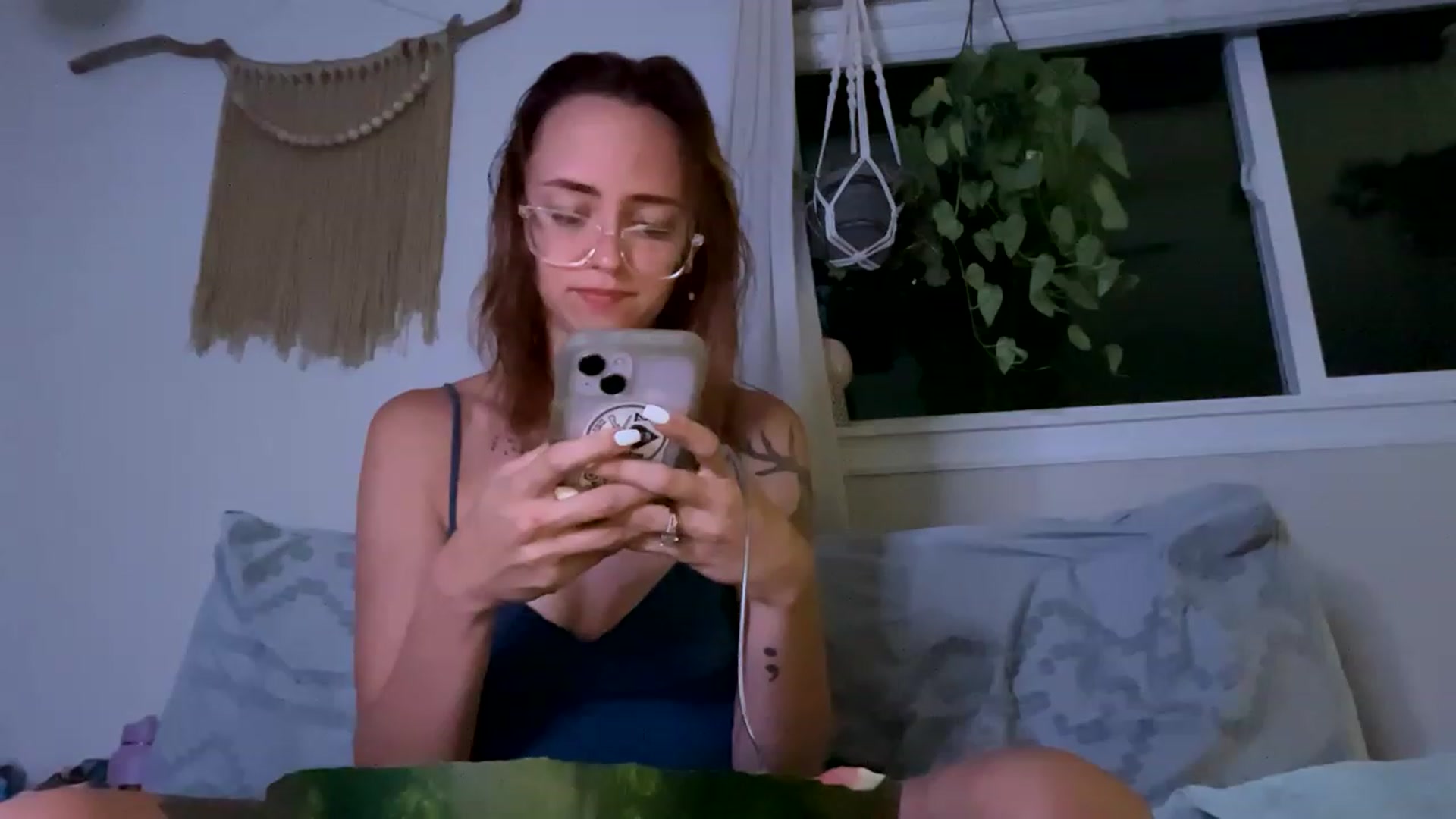 Gallery image thumbnail from Plantbabeee's myfreecams stream on, 06/12/2023, 03:33 image 2 of 20