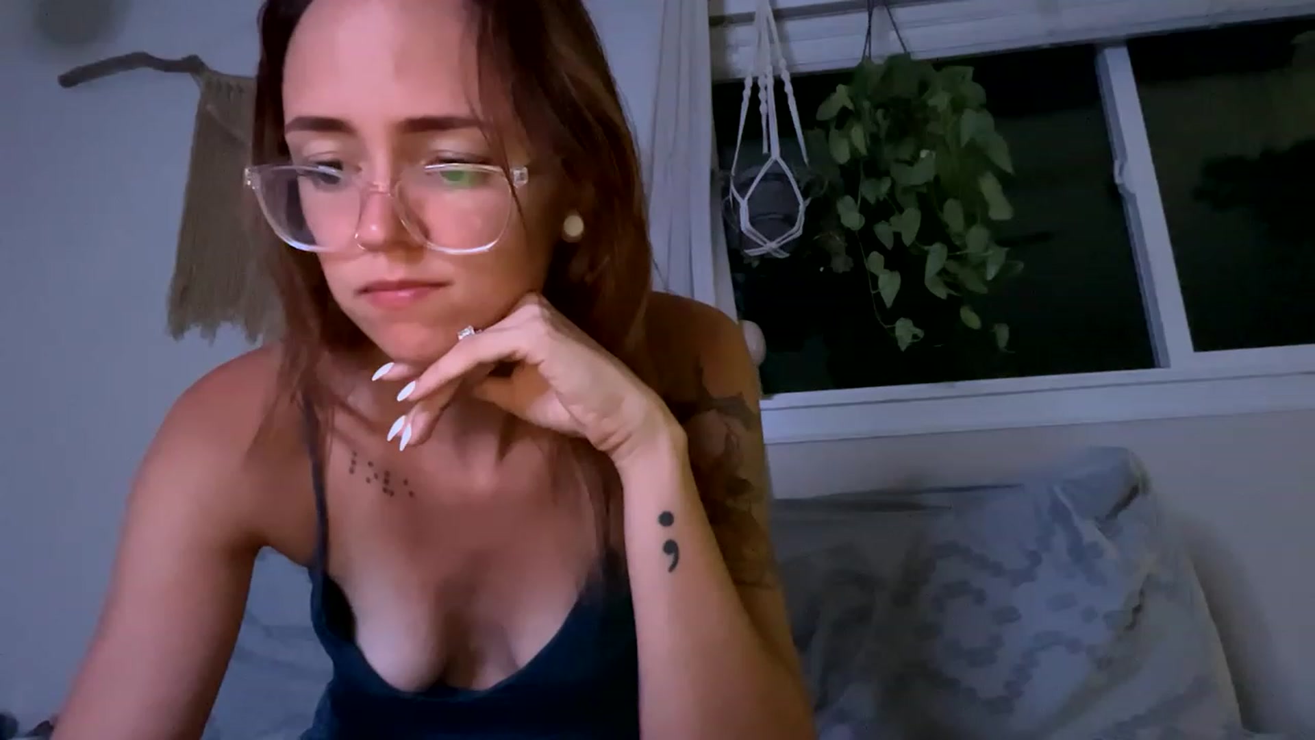 Gallery image thumbnail from Plantbabeee's myfreecams stream on, 06/12/2023, 03:33 image 17 of 20