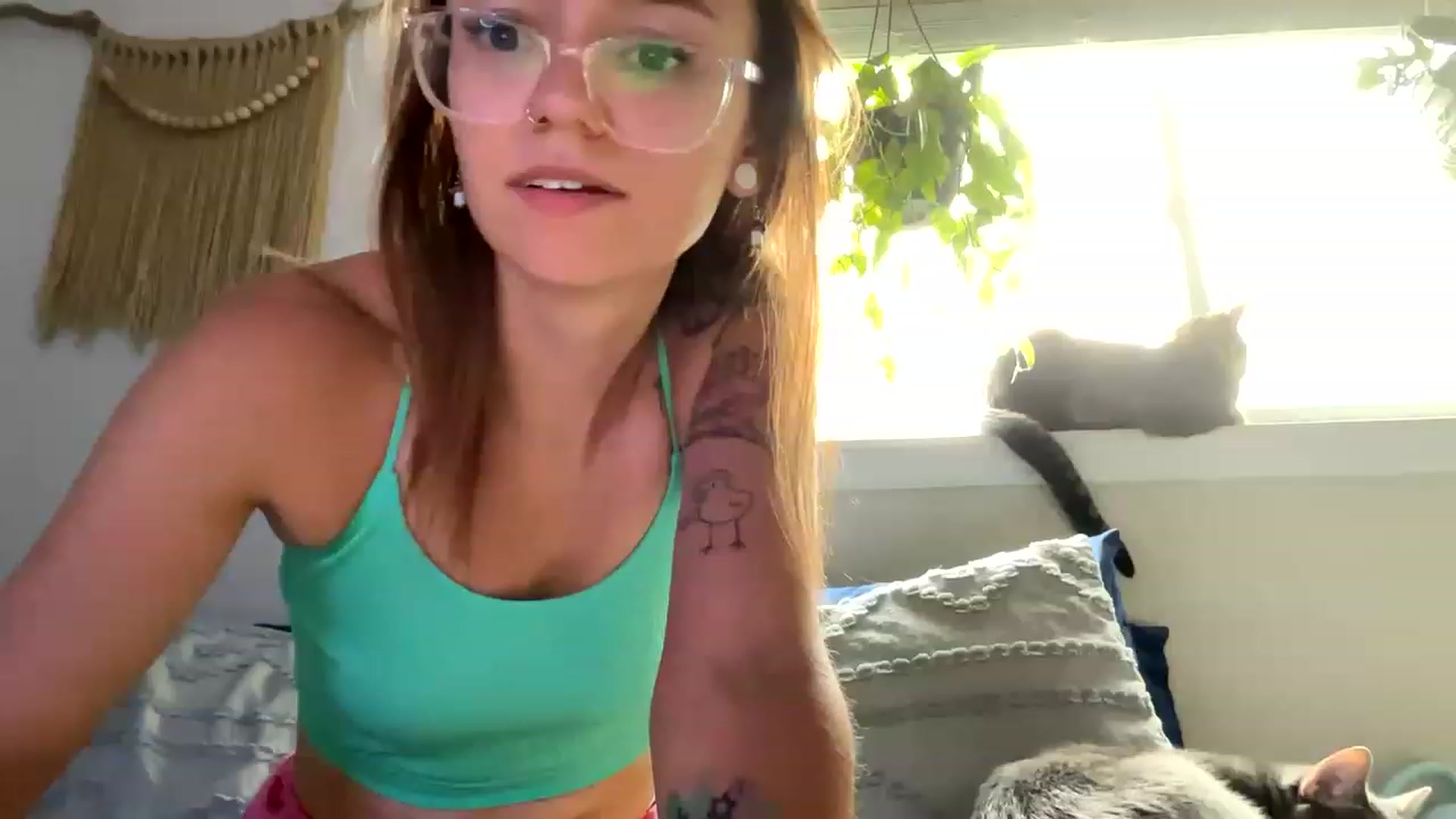 Gallery image thumbnail from Plantbabeee's myfreecams stream on, 06/12/2023, 18:07 image 1 of 20