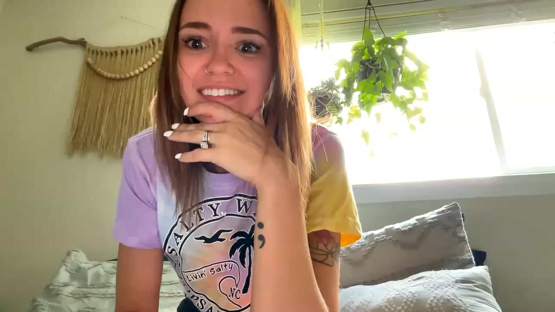 Gallery image thumbnail from Plantbabeee's myfreecams stream on, 06/15/2023, 16:51 image 7 of 20