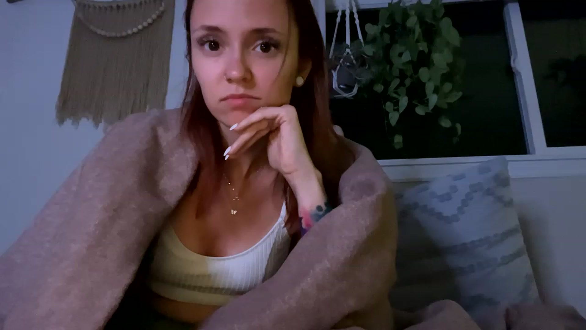 Gallery image thumbnail from Plantbabeee's myfreecams stream on, 06/19/2023, 05:17 image 1 of 20