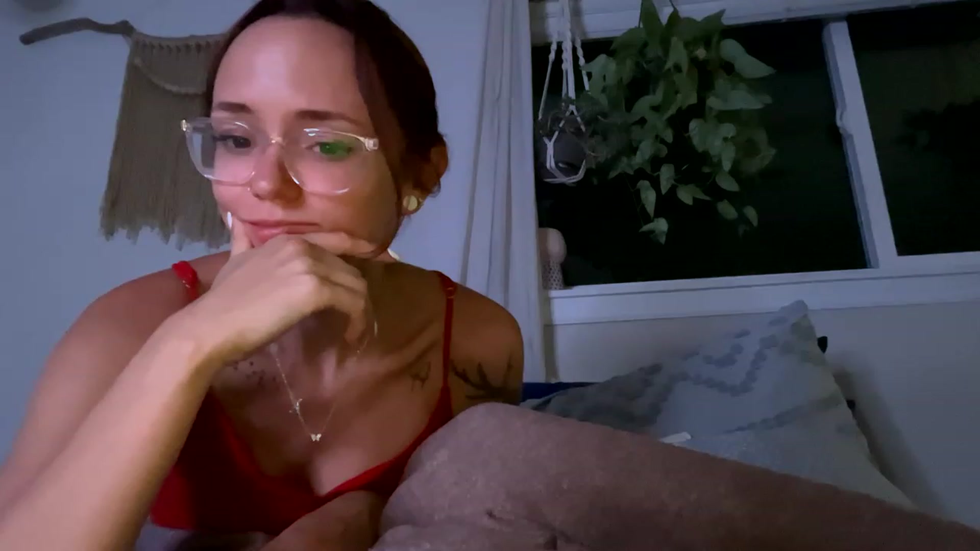 Gallery image thumbnail from Plantbabeee's myfreecams stream on, 06/21/2023, 03:12 image 4 of 20