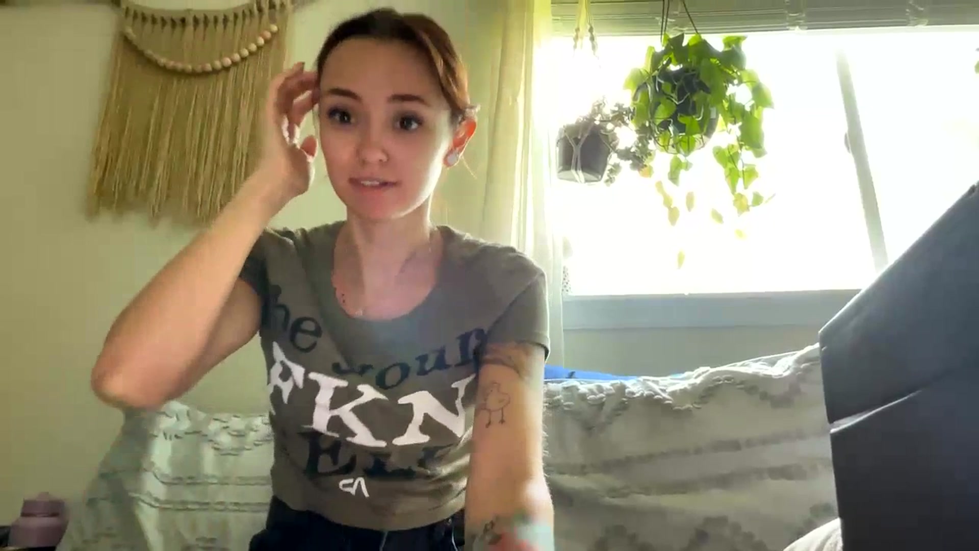 Gallery image thumbnail from Plantbabeee's myfreecams stream on, 06/29/2023, 17:15 image 18 of 20