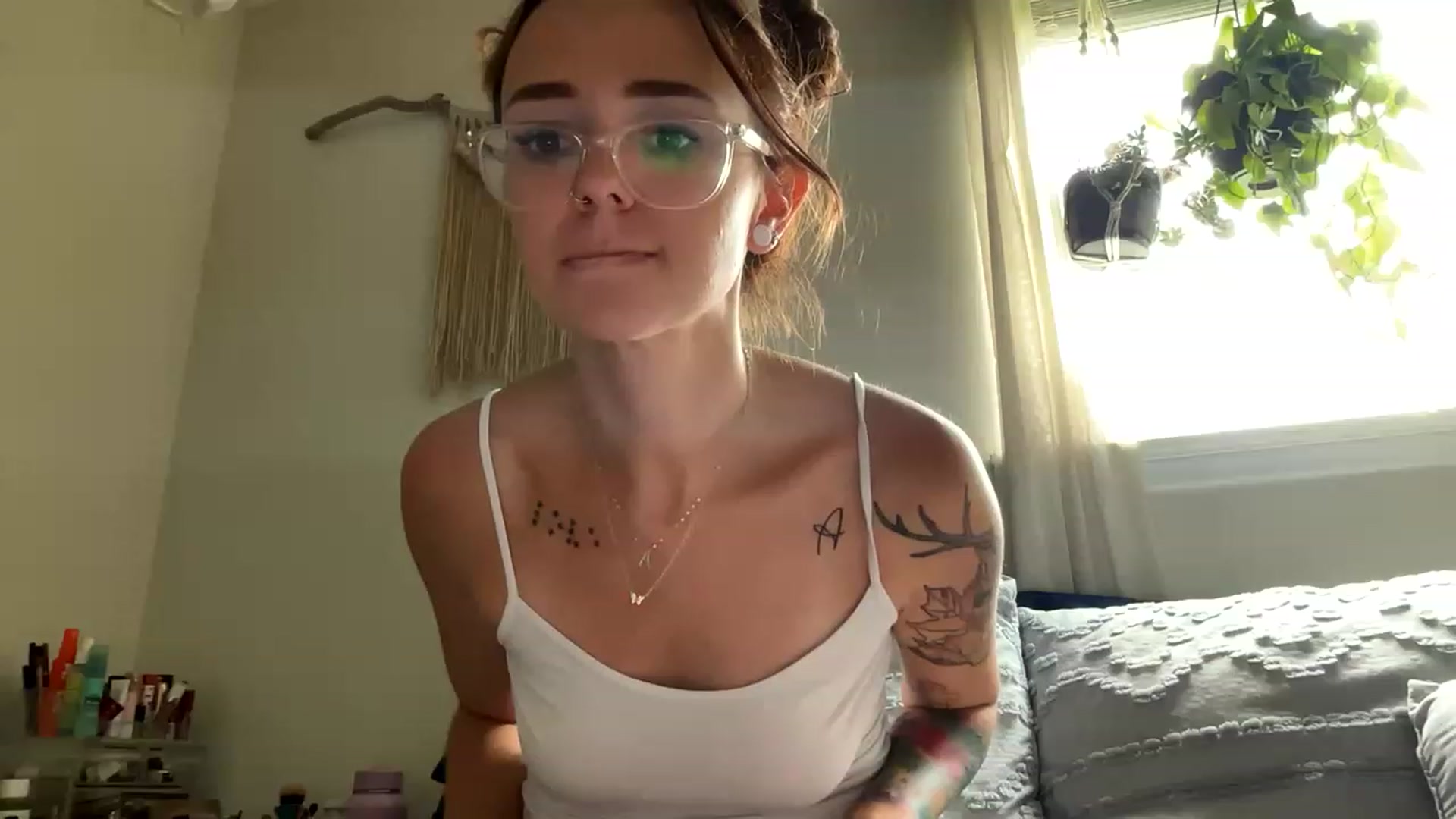 Gallery image thumbnail from Plantbabeee's myfreecams stream on, 07/05/2023, 17:48 image 9 of 20