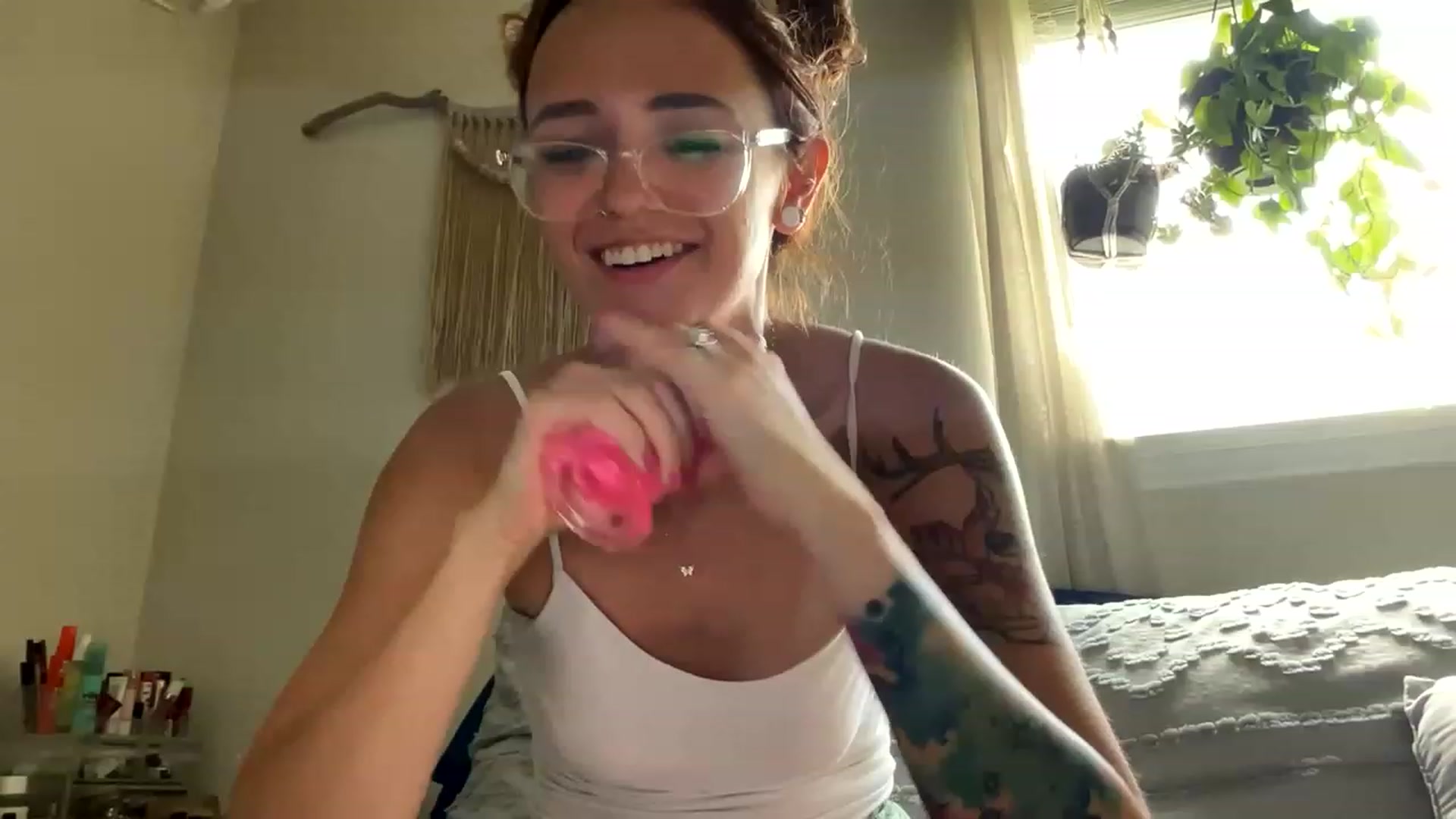 Gallery image thumbnail from Plantbabeee's myfreecams stream on, 07/05/2023, 17:48 image 5 of 20