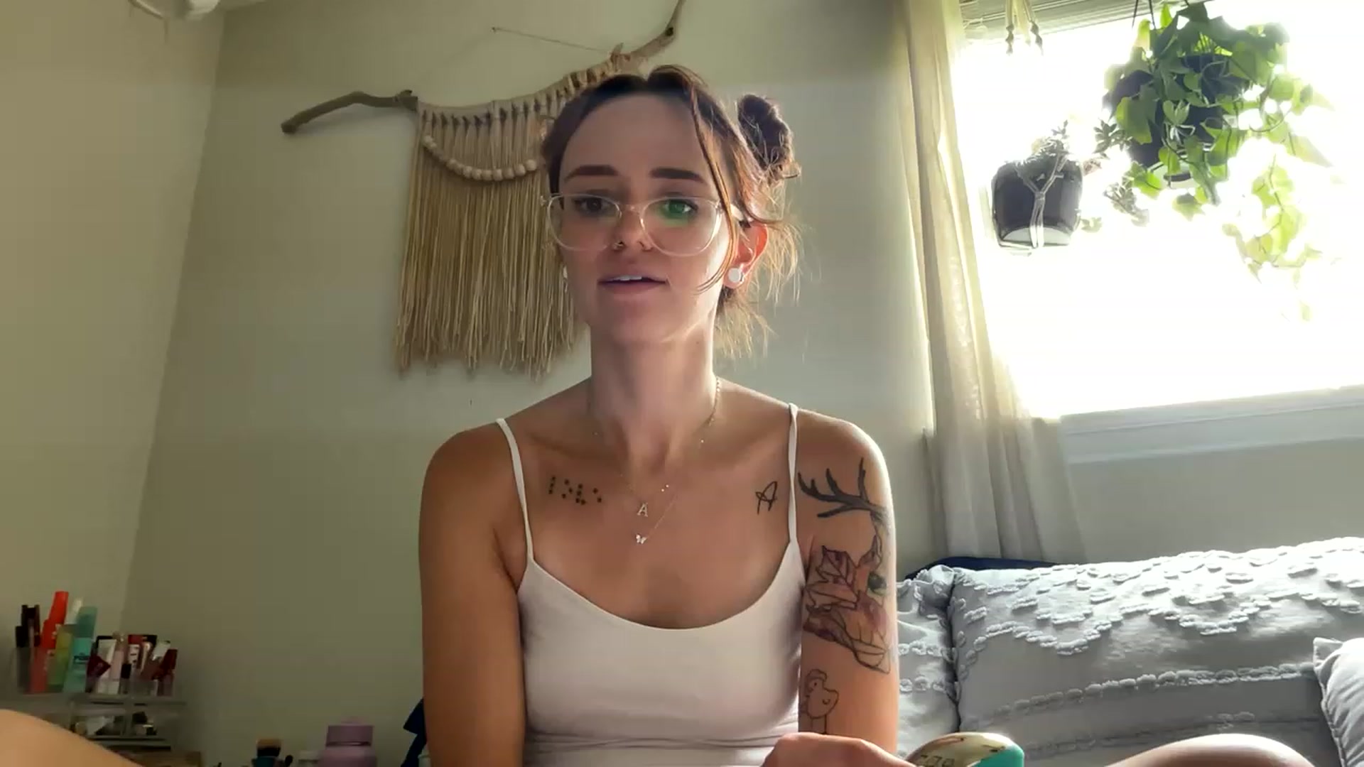 Gallery image thumbnail from Plantbabeee's myfreecams stream on, 07/05/2023, 17:48 image 11 of 20