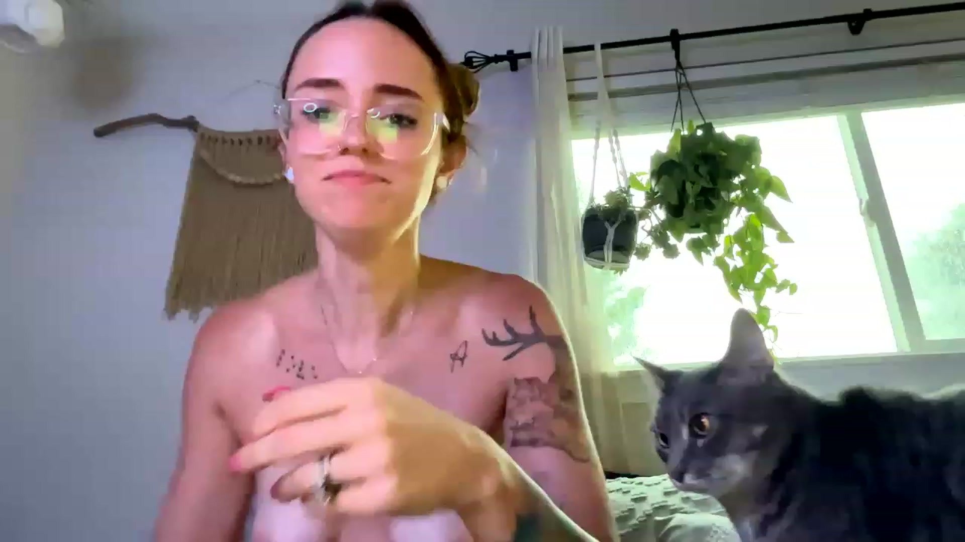 Gallery image thumbnail from Plantbabeee's myfreecams stream on, 07/05/2023, 20:48 image 5 of 20