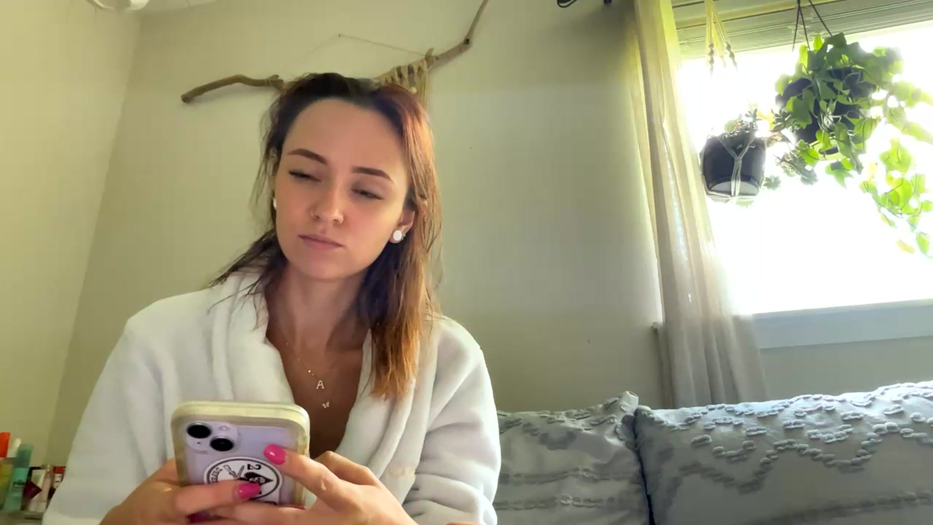 Gallery image thumbnail from Plantbabeee's myfreecams stream on, 07/06/2023, 17:02 image 8 of 20