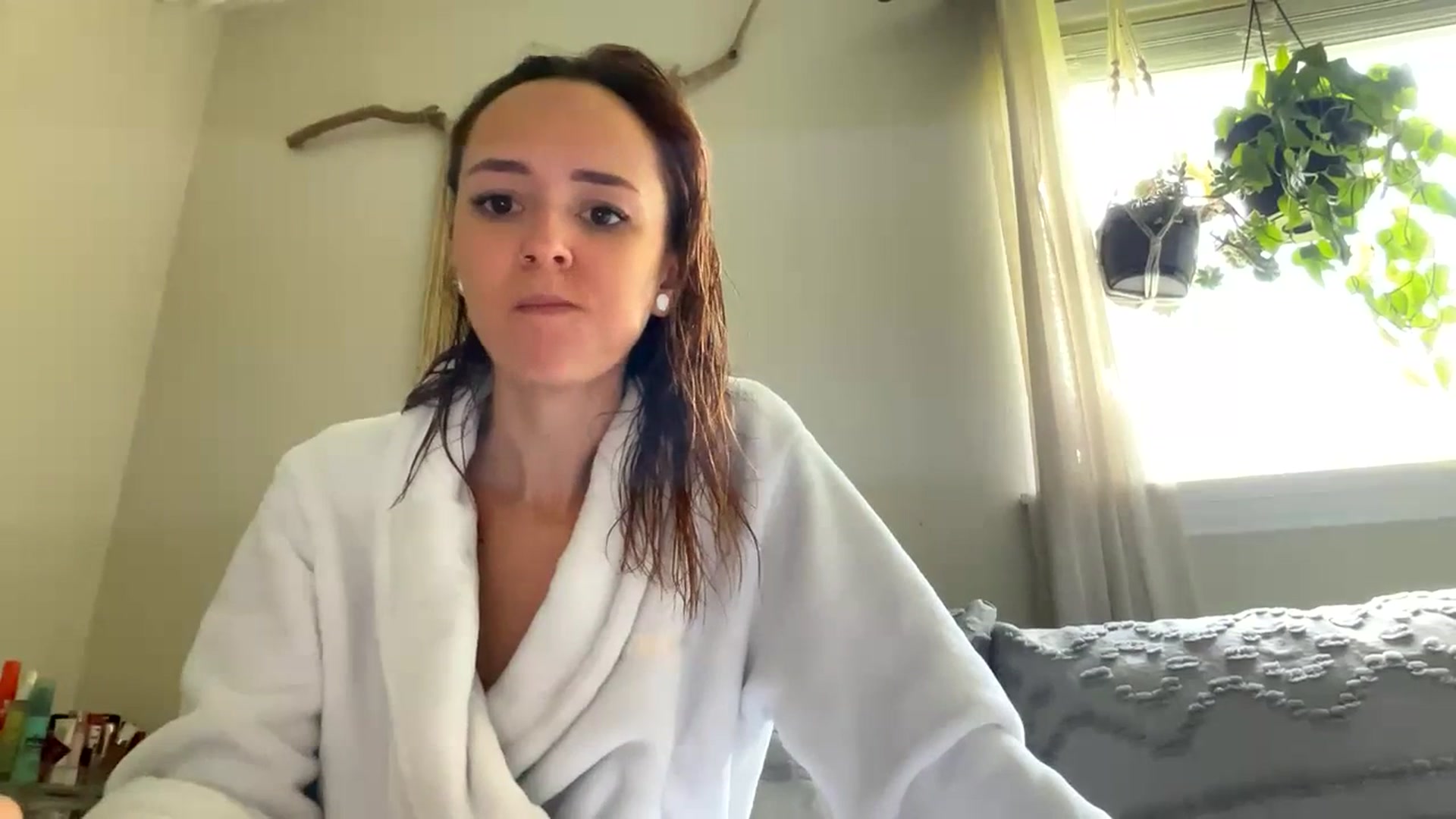 Gallery image thumbnail from Plantbabeee's myfreecams stream on, 07/06/2023, 17:02 image 2 of 20