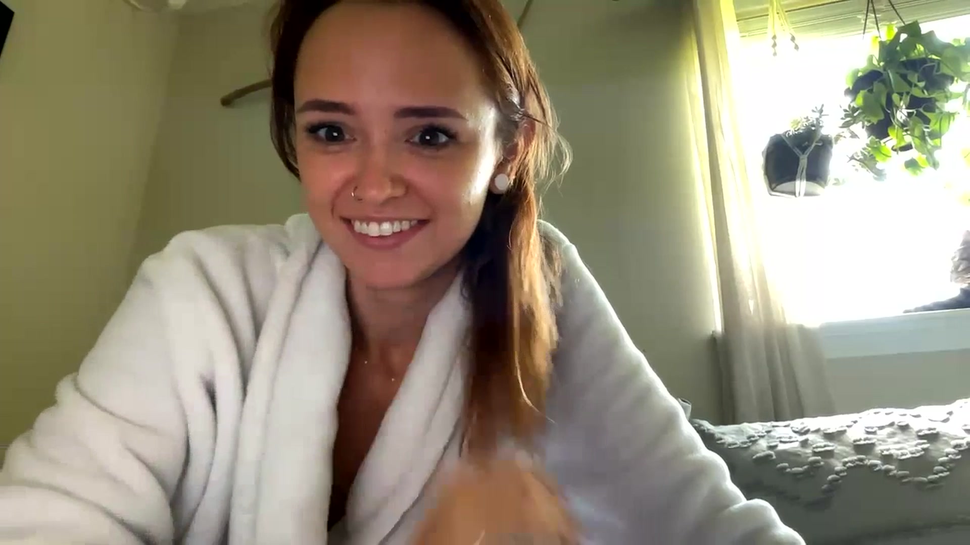 Gallery image thumbnail from Plantbabeee's myfreecams stream on, 07/06/2023, 17:02 image 11 of 20