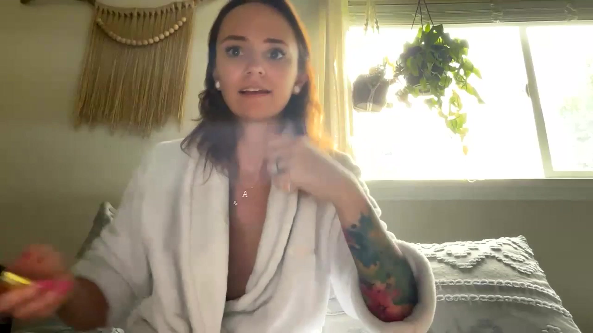 Gallery image thumbnail from Plantbabeee's myfreecams stream on, 07/06/2023, 18:37 image 1 of 20