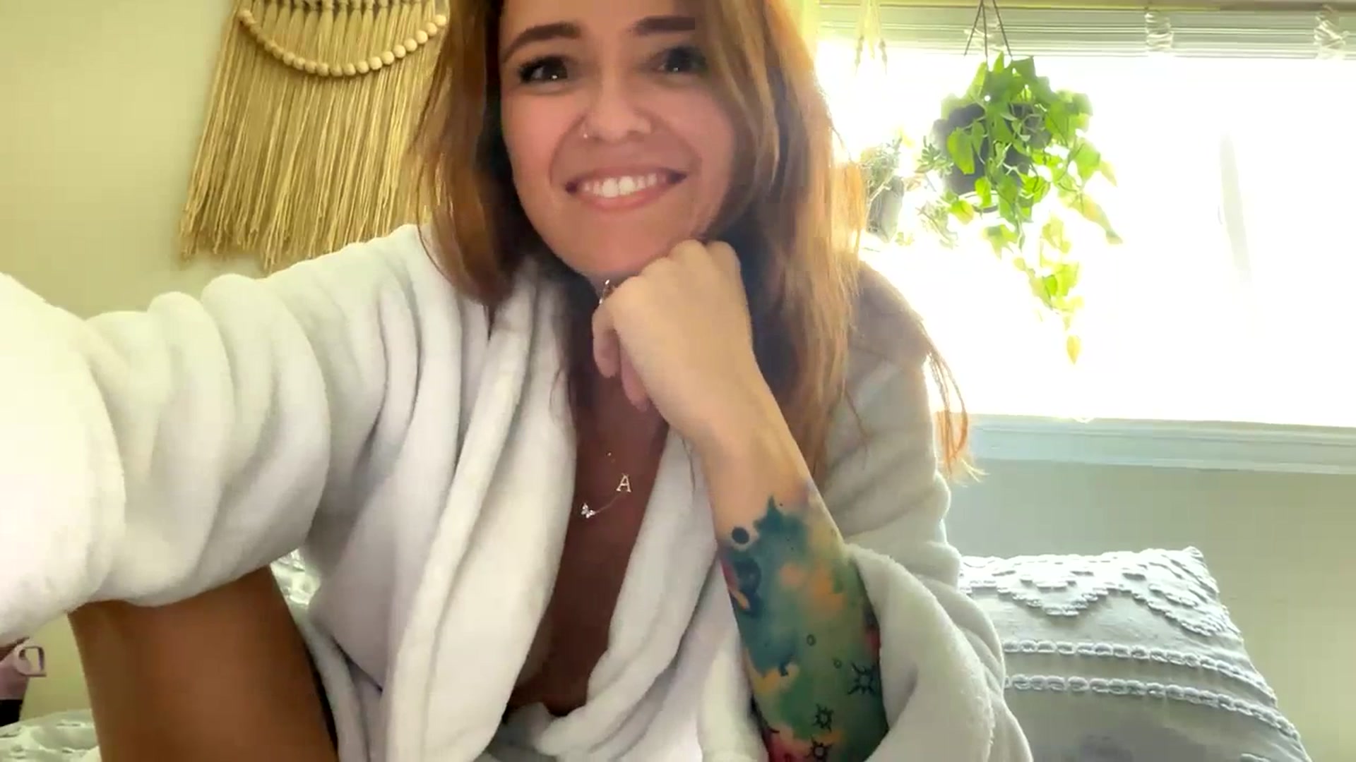 Gallery image thumbnail from Plantbabeee's myfreecams stream on, 07/06/2023, 18:37 image 17 of 20