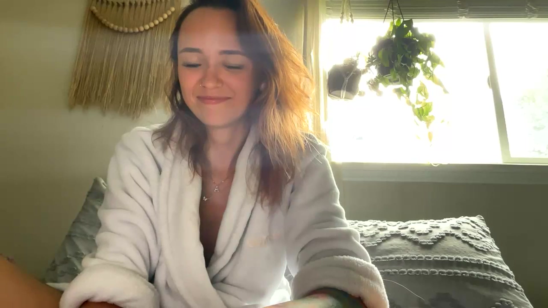 Gallery image thumbnail from Plantbabeee's myfreecams stream on, 07/06/2023, 18:37 image 6 of 20