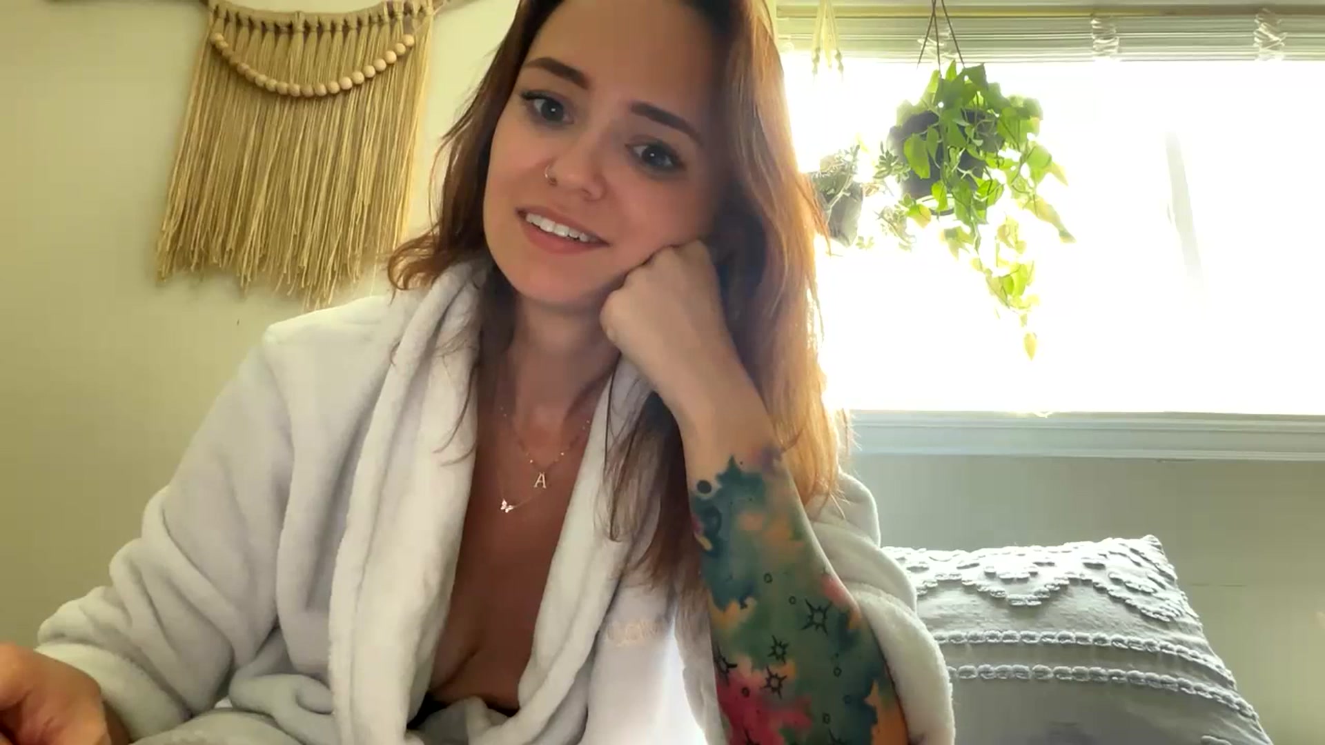 Gallery image thumbnail from Plantbabeee's myfreecams stream on, 07/06/2023, 18:37 image 15 of 20