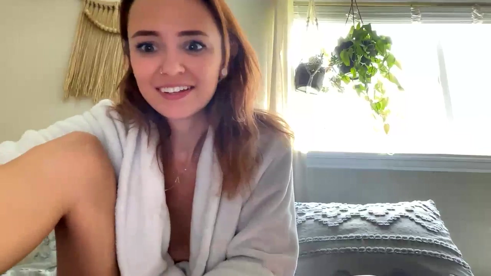 Gallery image thumbnail from Plantbabeee's myfreecams stream on, 07/06/2023, 18:37 image 19 of 20