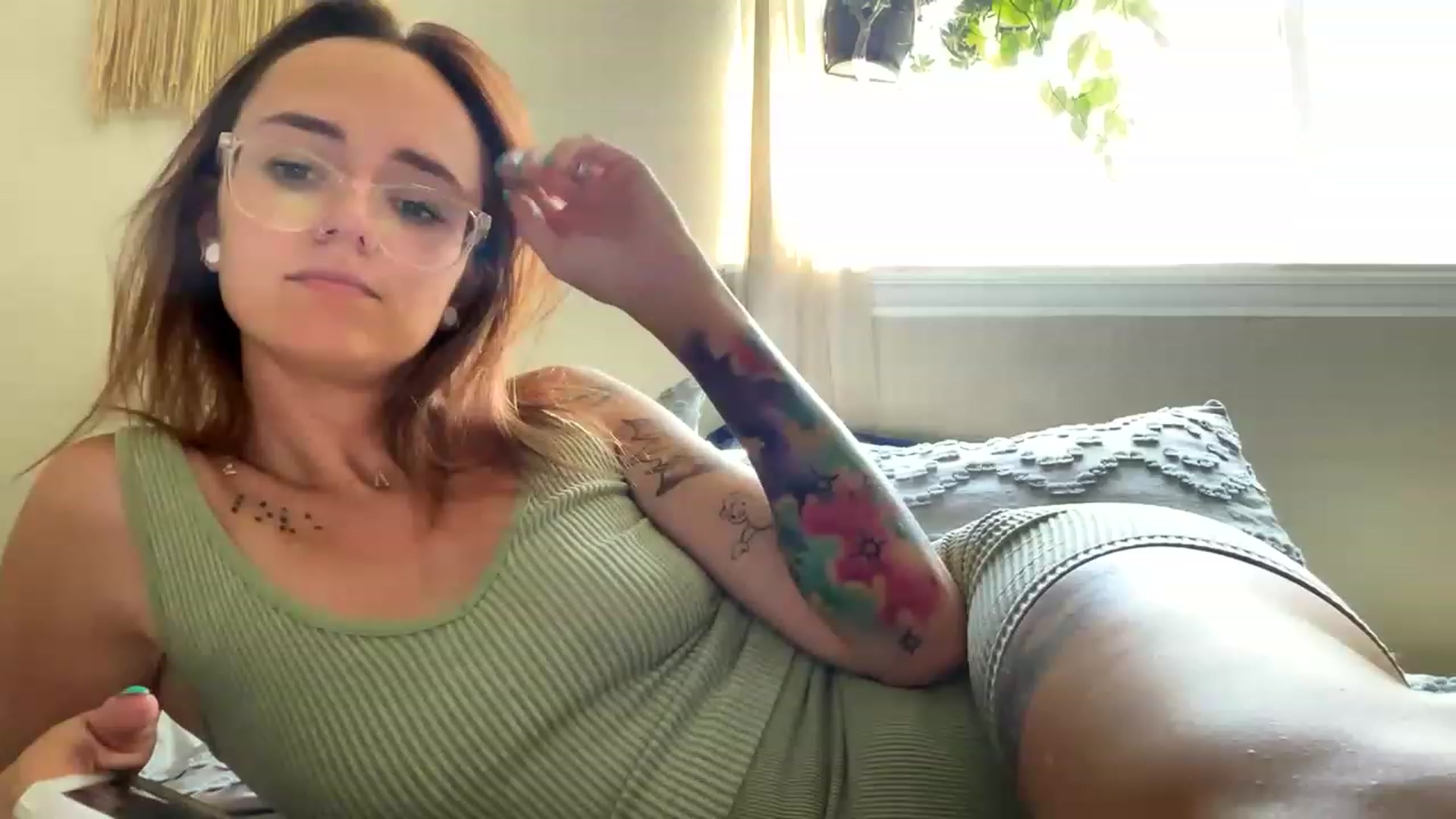 Gallery image thumbnail from Plantbabeee's myfreecams stream on, 07/07/2023, 19:30 image 15 of 20
