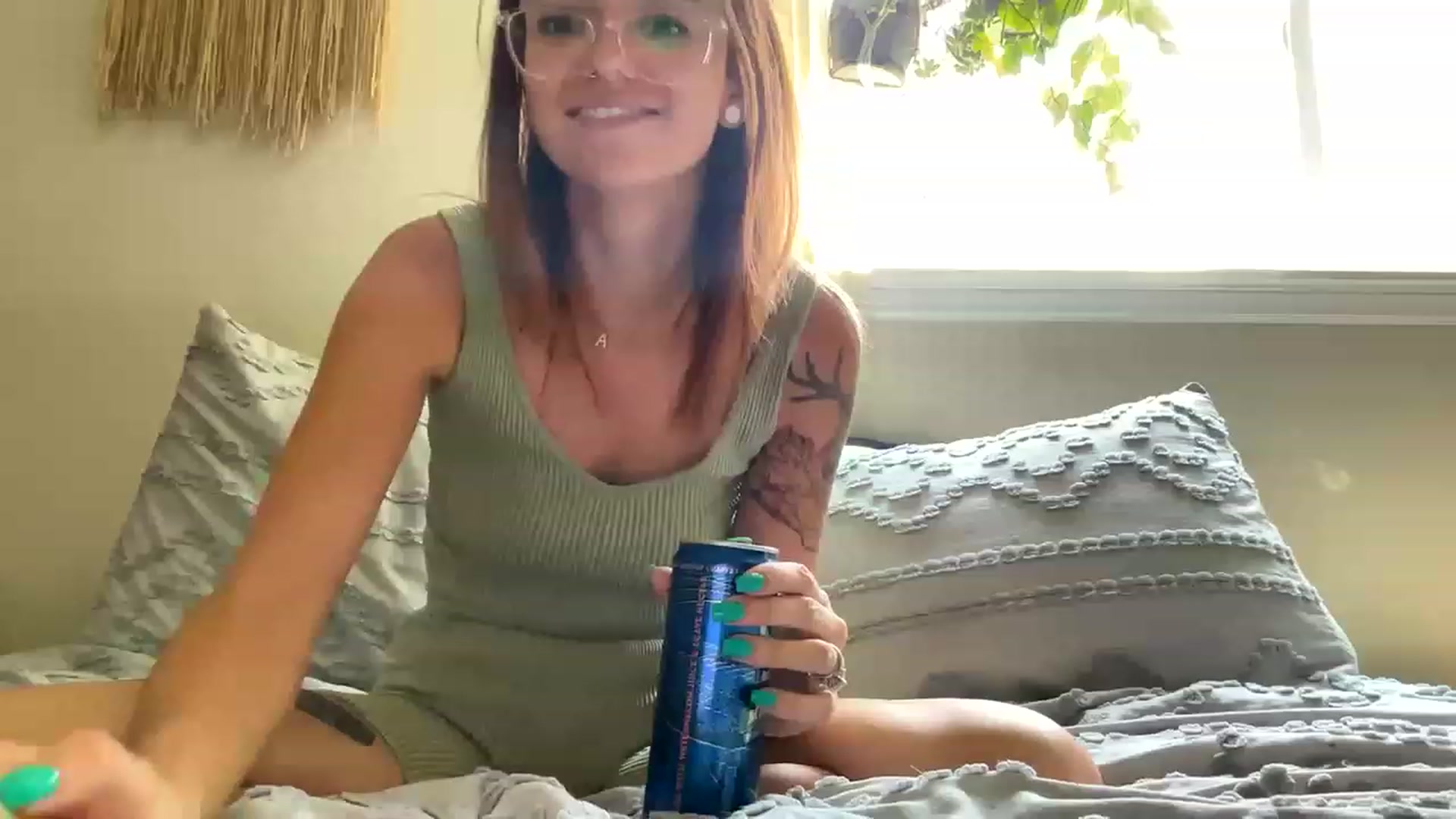 Gallery image thumbnail from Plantbabeee's myfreecams stream on, 07/07/2023, 19:30 image 6 of 20