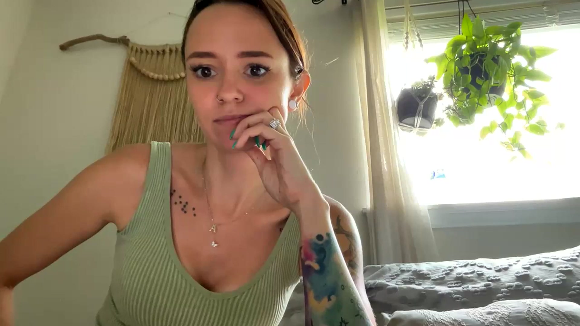 Gallery image thumbnail from Plantbabeee's myfreecams stream on, 07/10/2023, 16:07 image 10 of 20