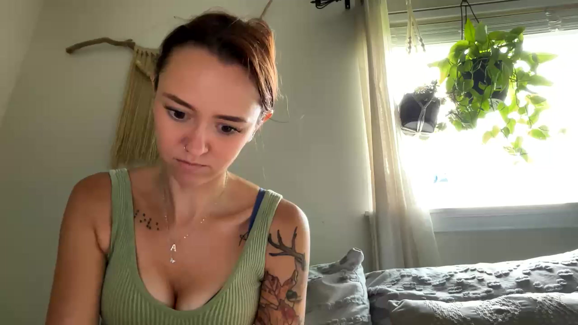 Gallery image thumbnail from Plantbabeee's myfreecams stream on, 07/10/2023, 16:07 image 1 of 20