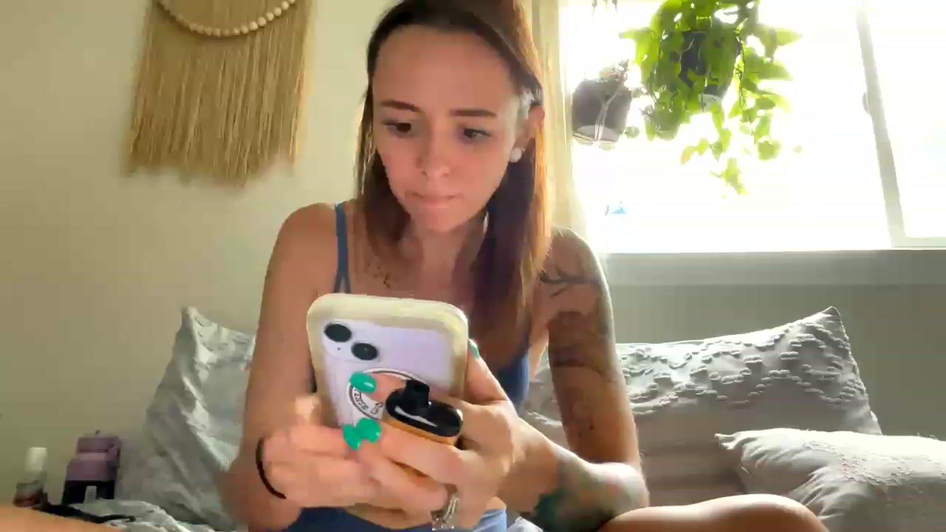 Gallery image thumbnail from Plantbabeee's myfreecams stream on, 07/10/2023, 18:12 image 3 of 20