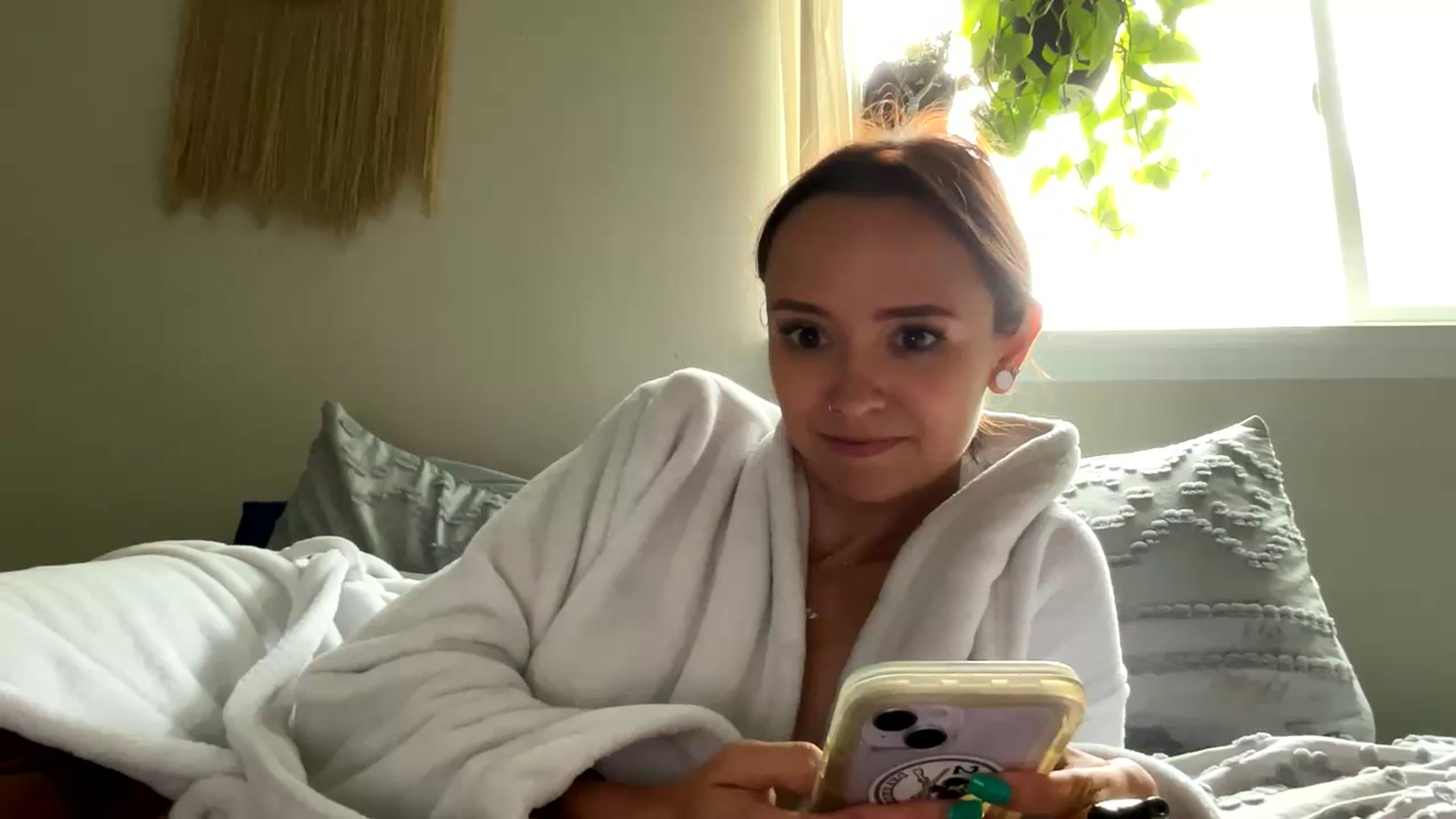 Gallery image thumbnail from Plantbabeee's myfreecams stream on, 07/10/2023, 21:44 image 2 of 20