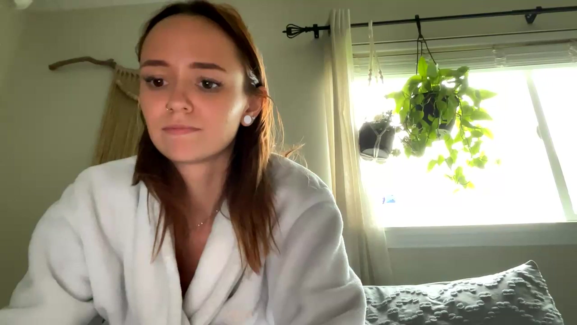 Gallery image thumbnail from Plantbabeee's myfreecams stream on, 07/10/2023, 22:06 image 7 of 20