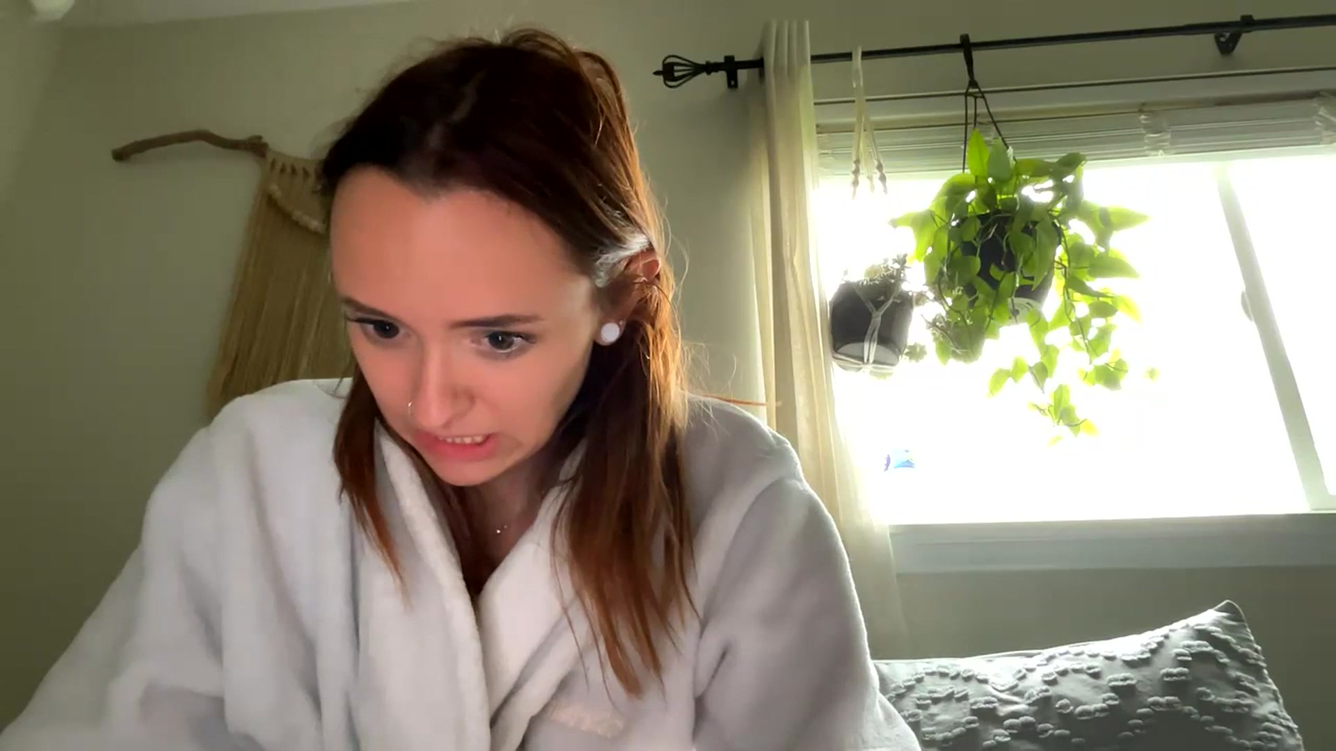 Gallery image thumbnail from Plantbabeee's myfreecams stream on, 07/10/2023, 22:06 image 12 of 20