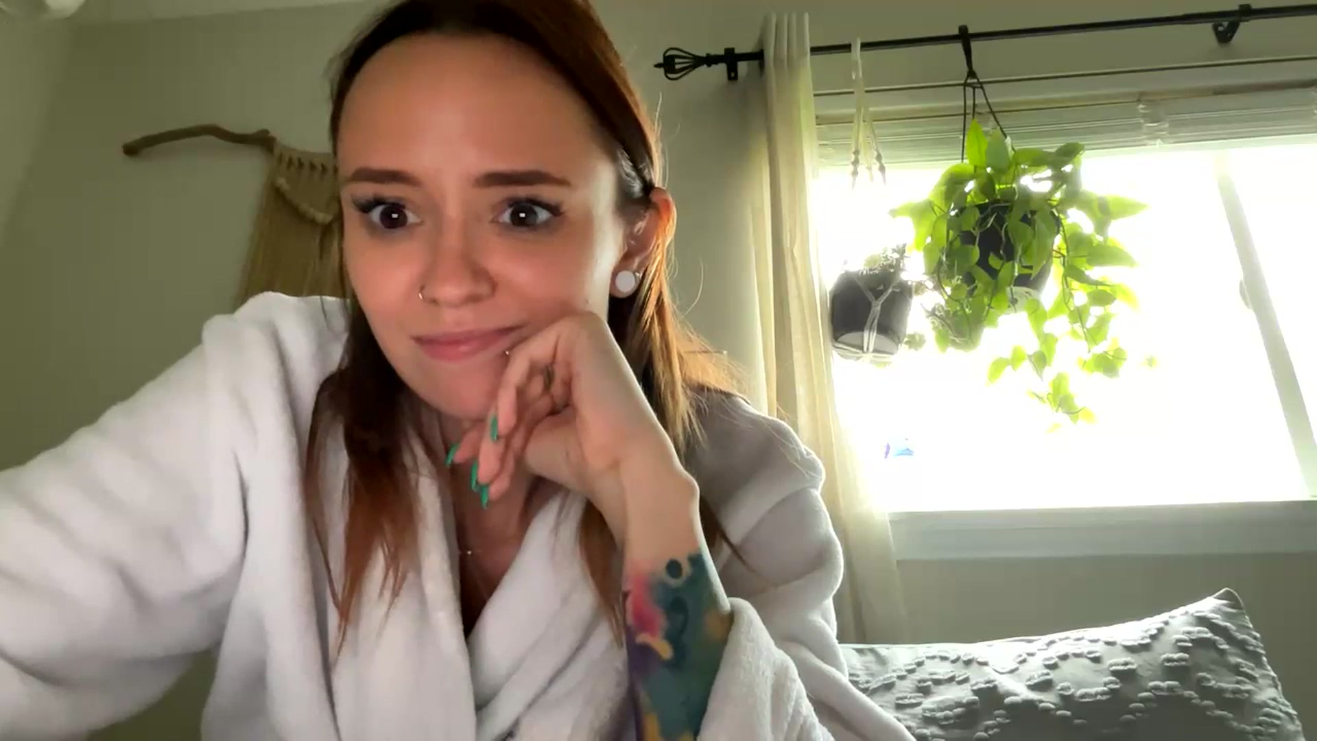 Gallery image thumbnail from Plantbabeee's myfreecams stream on, 07/10/2023, 22:06 image 3 of 20