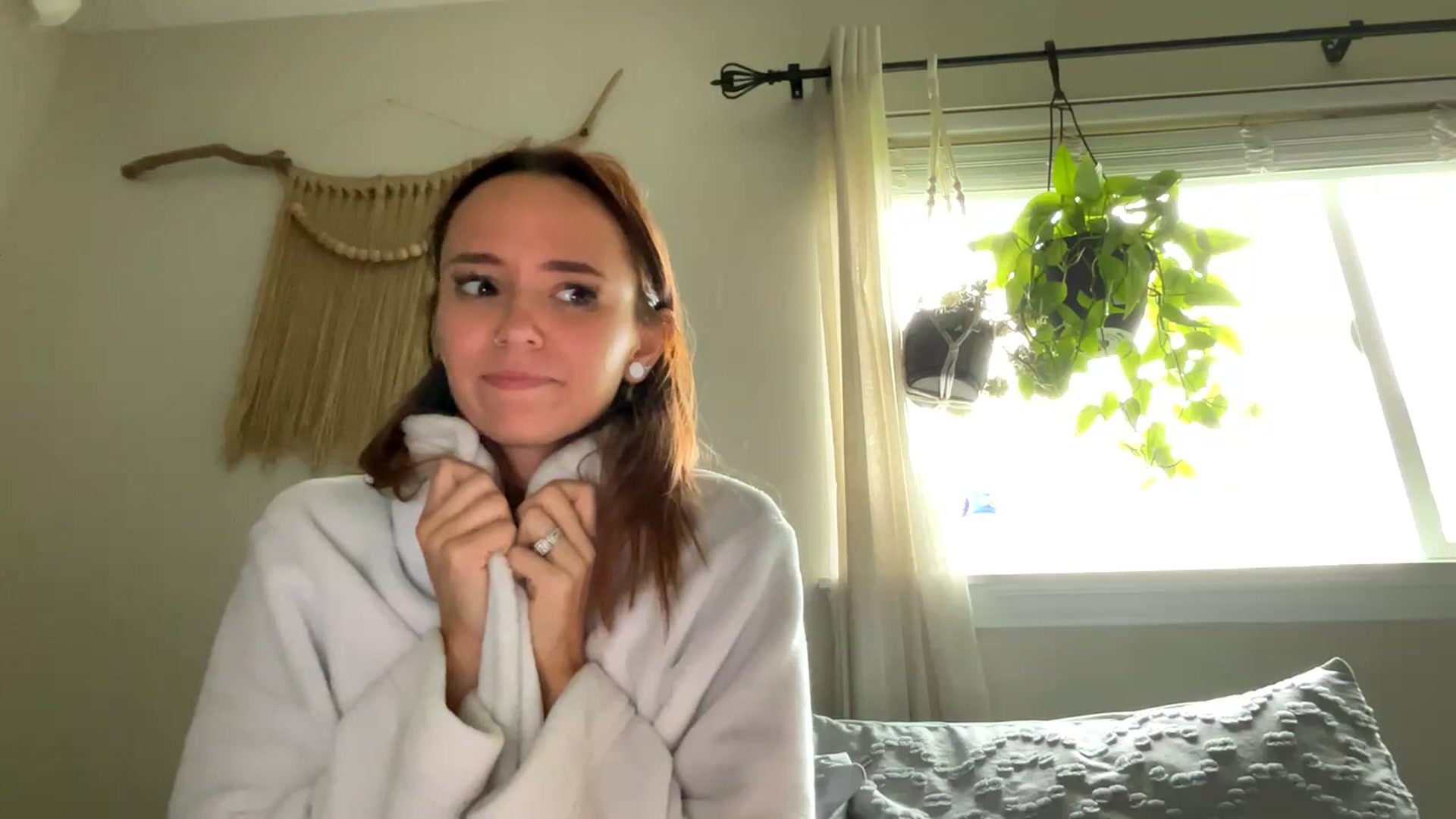 Gallery image thumbnail from Plantbabeee's myfreecams stream on, 07/10/2023, 22:06 image 10 of 20