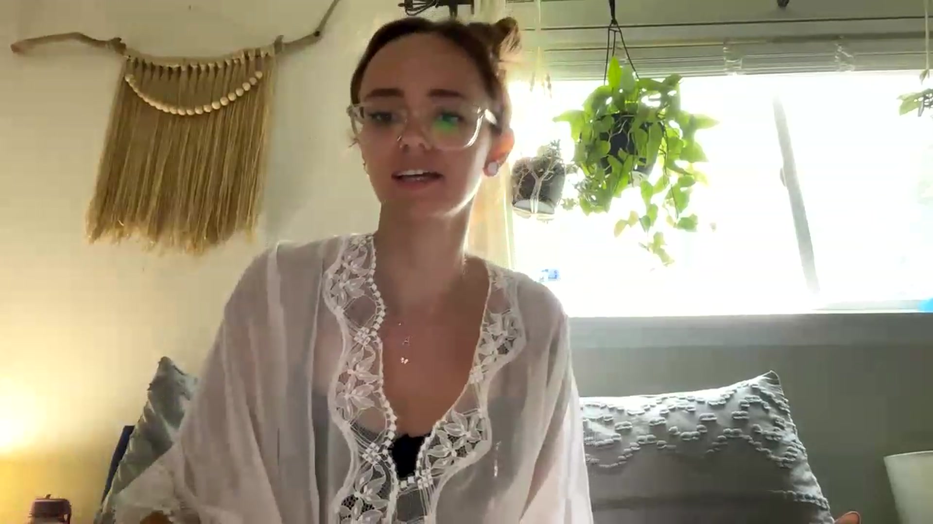 Gallery image thumbnail from Plantbabeee's myfreecams stream on, 07/12/2023, 17:22 image 19 of 20