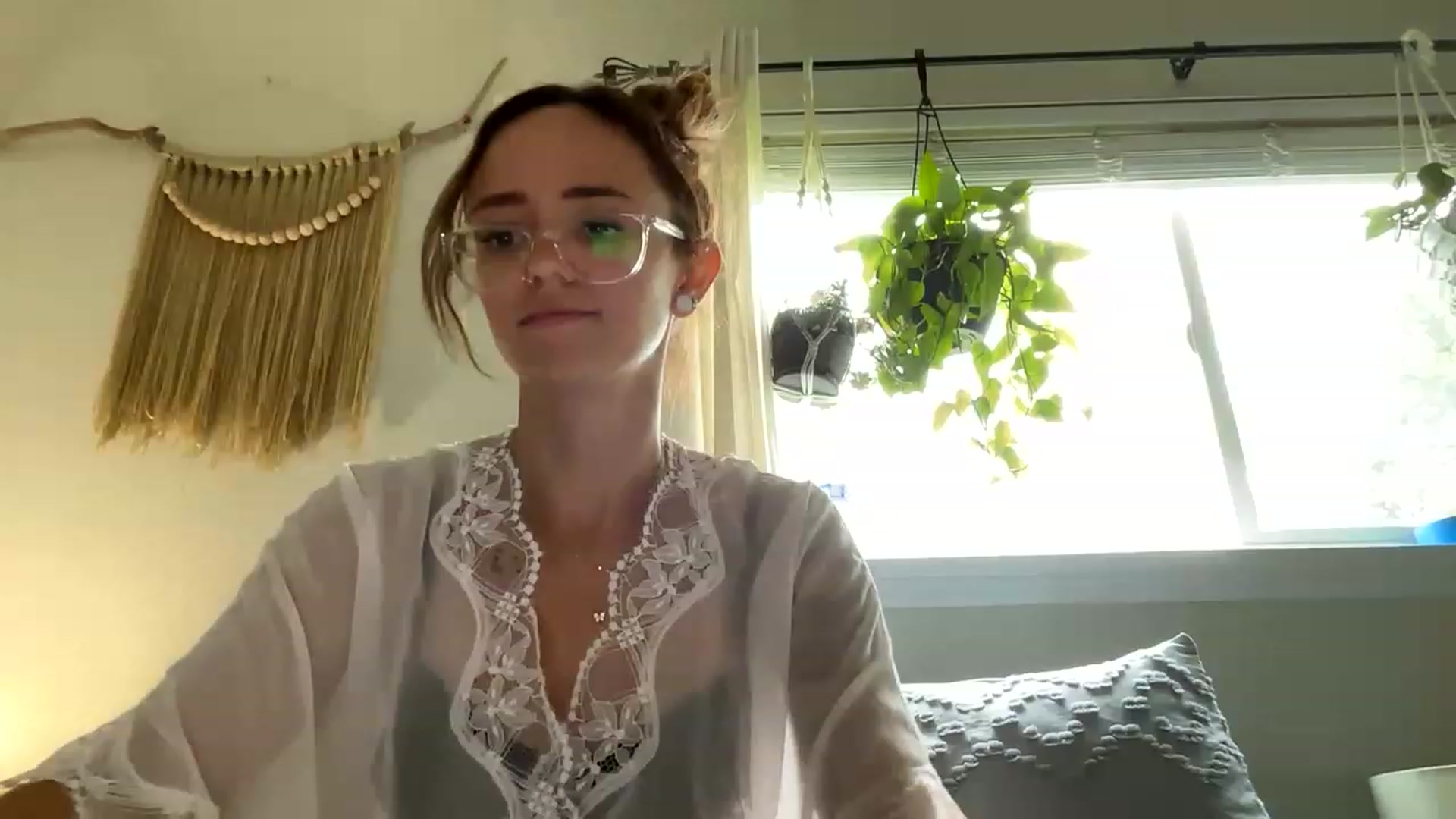 Gallery image thumbnail from Plantbabeee's myfreecams stream on, 07/12/2023, 17:22 image 3 of 20