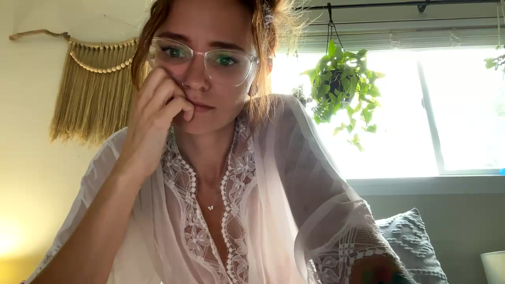 Gallery image thumbnail from Plantbabeee's myfreecams stream on, 07/12/2023, 20:12 image 18 of 20