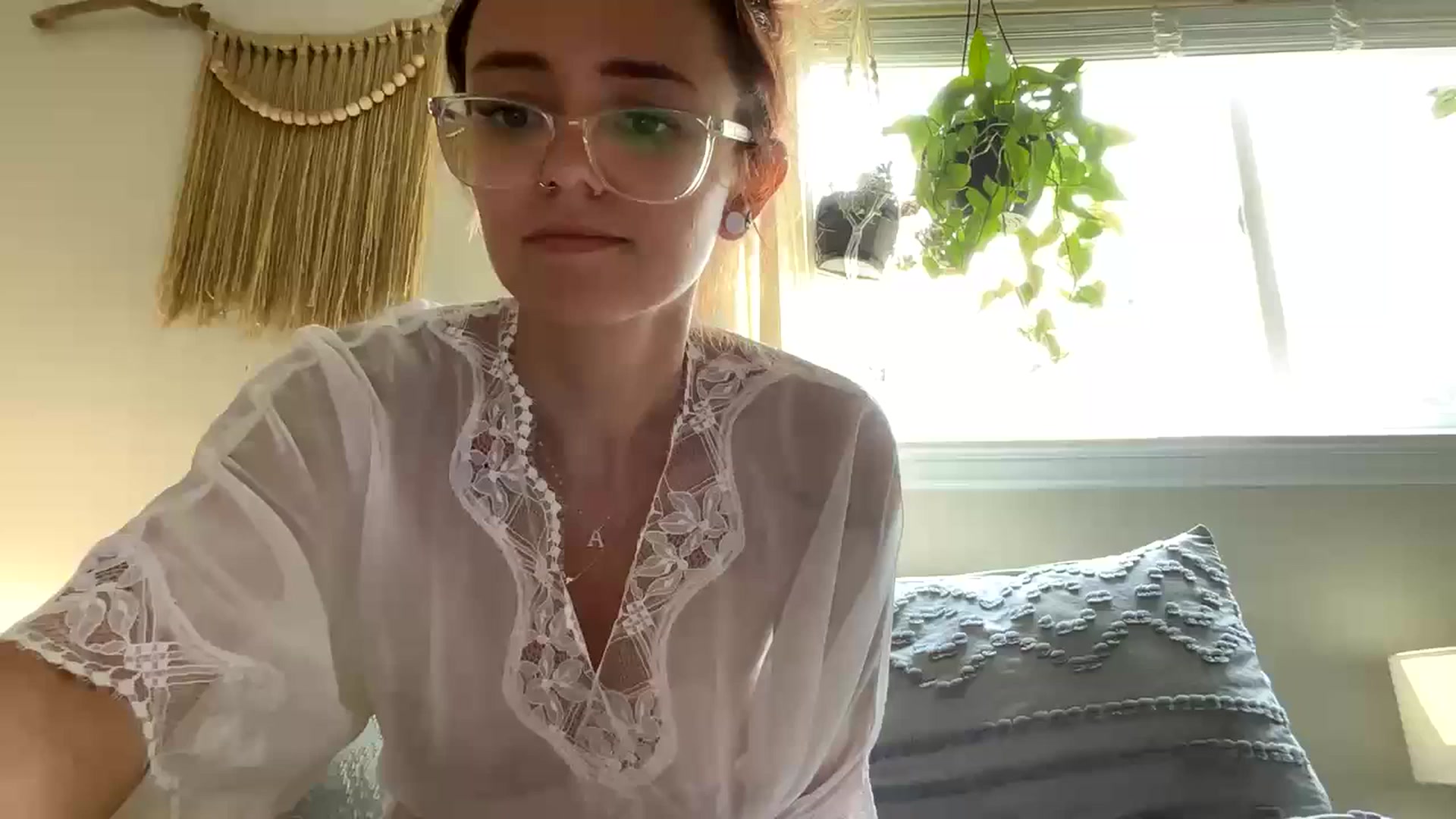 Gallery image thumbnail from Plantbabeee's myfreecams stream on, 07/12/2023, 20:12 image 1 of 20
